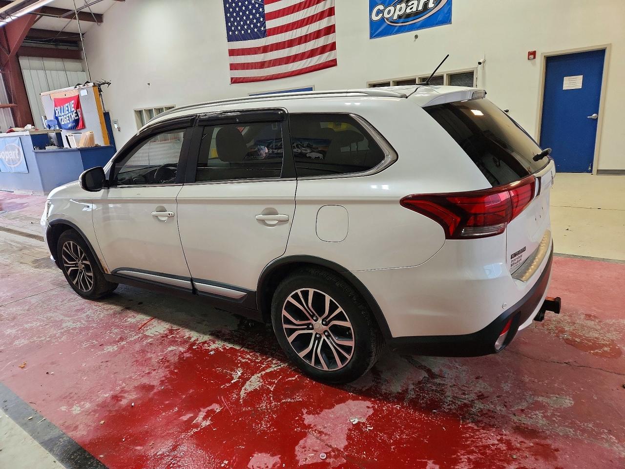 2016 Mitsubishi Outlander Gt White vin: JA4JZ4AX6GZ008049