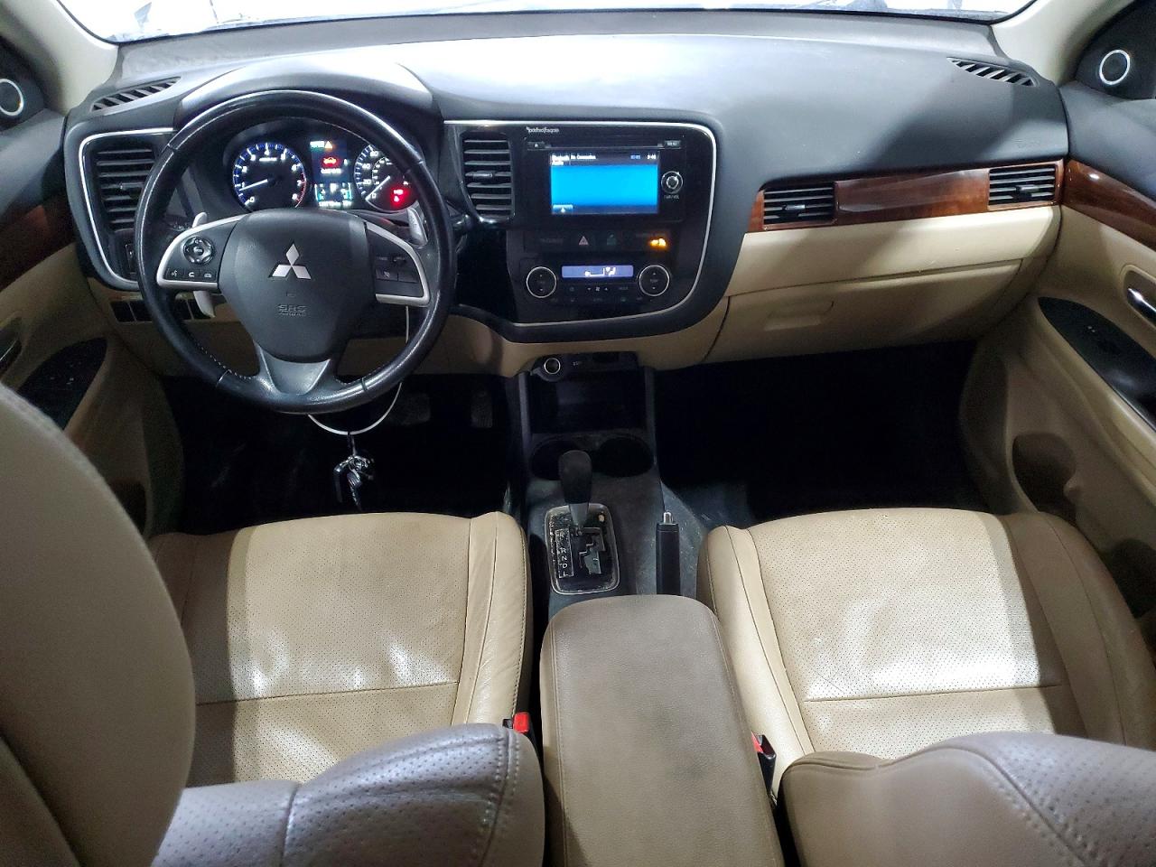 2014 Mitsubishi Outlander Gt White vin: JA4JZ4AX9EZ010570