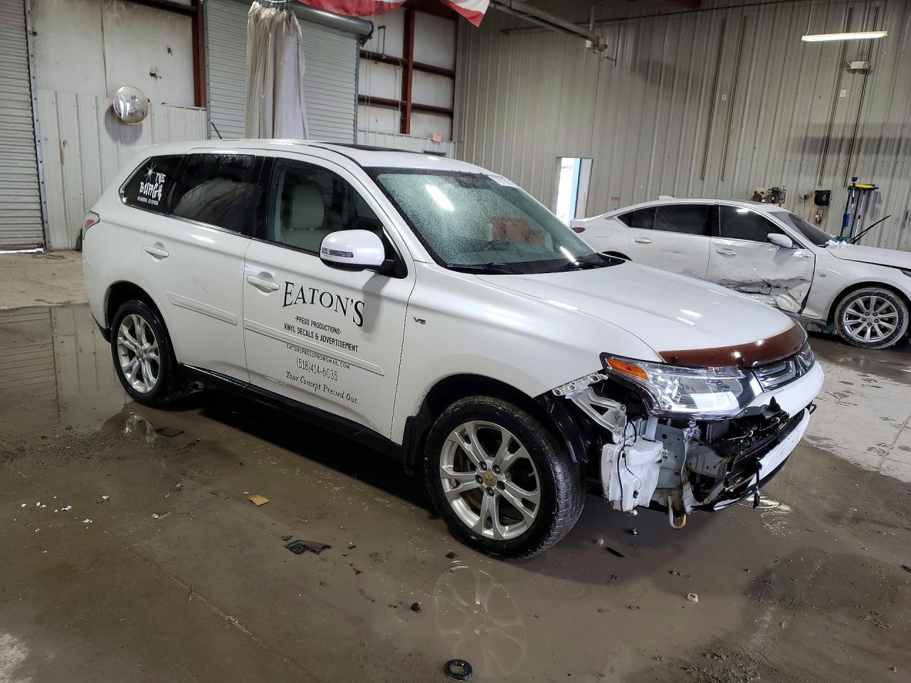2014 Mitsubishi Outlander Gt White vin: JA4JZ4AX9EZ010570