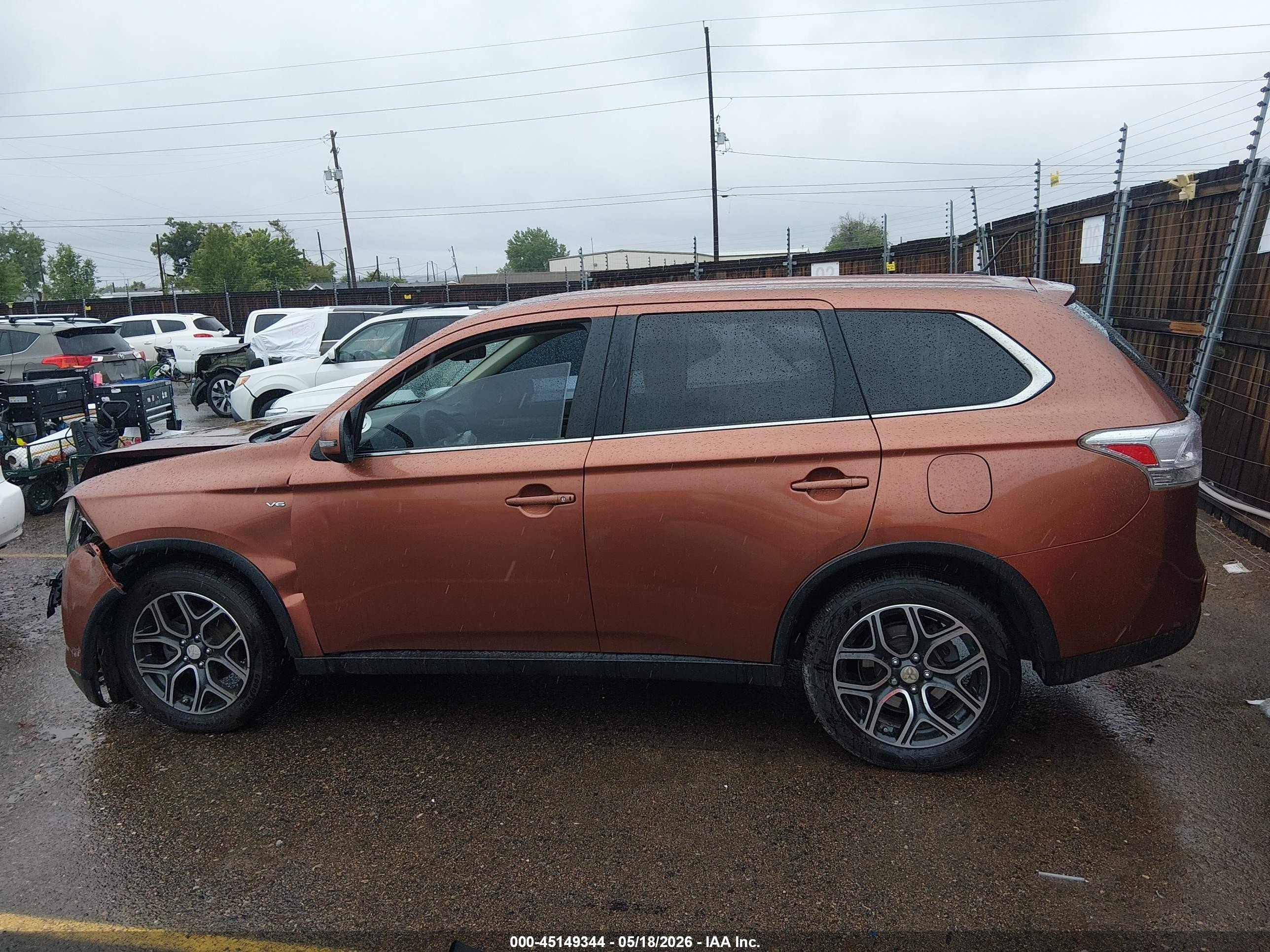 2015 Mitsubishi Outlander Gt Оранжевый vin: JA4JZ4AX9FZ011784