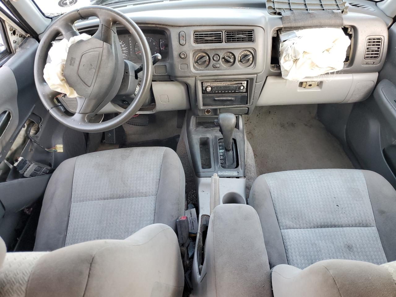2002 Mitsubishi Montero Sport White vin: JA4LS21G02J018648
