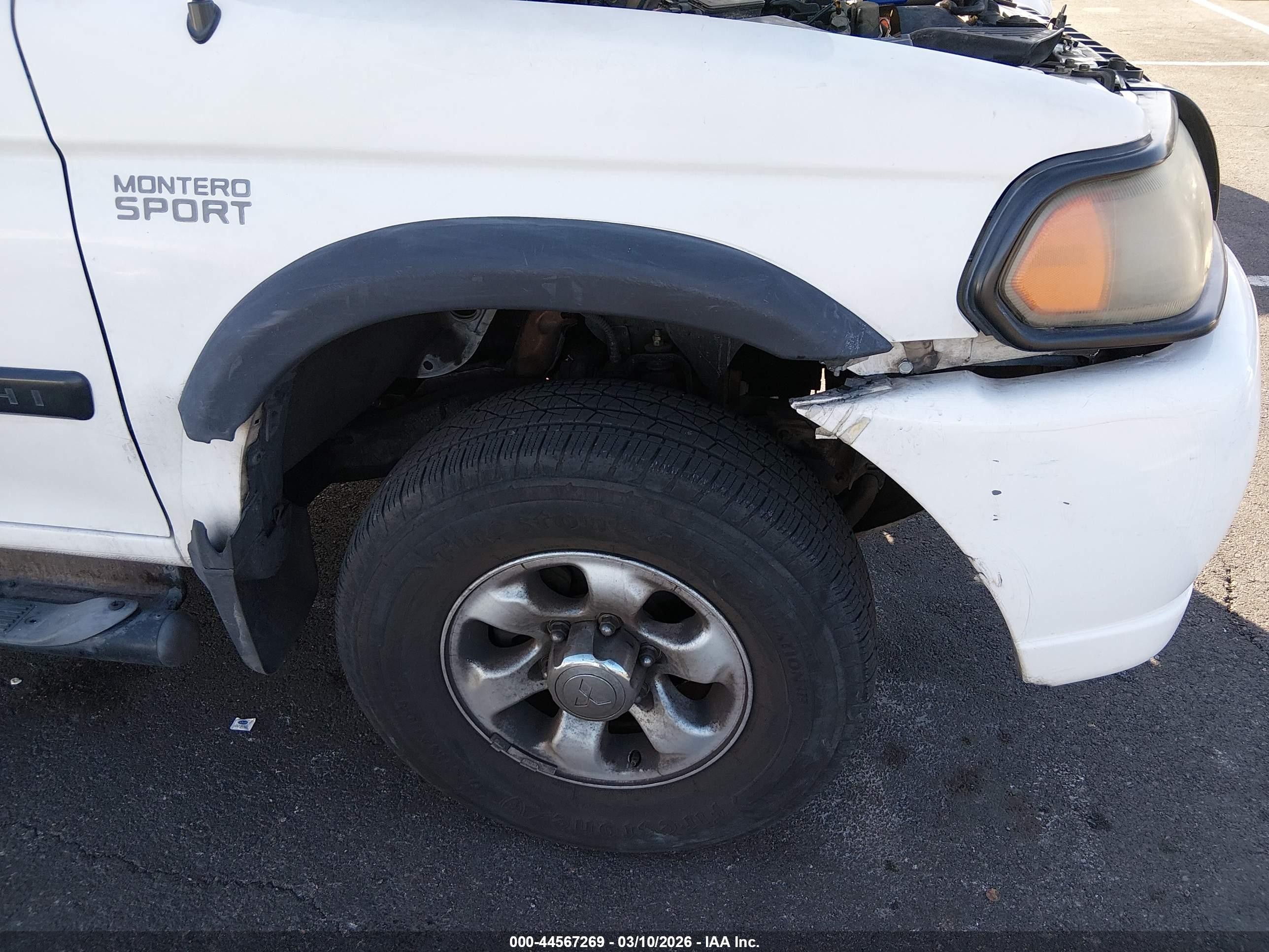 2002 Mitsubishi Montero Sport Es/ls White vin: JA4LS21H02J068507