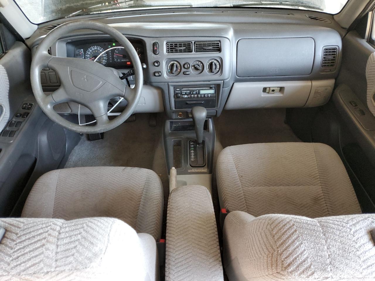 2000 Mitsubishi Montero Sport Es Black vin: JA4LS21H0YP017983
