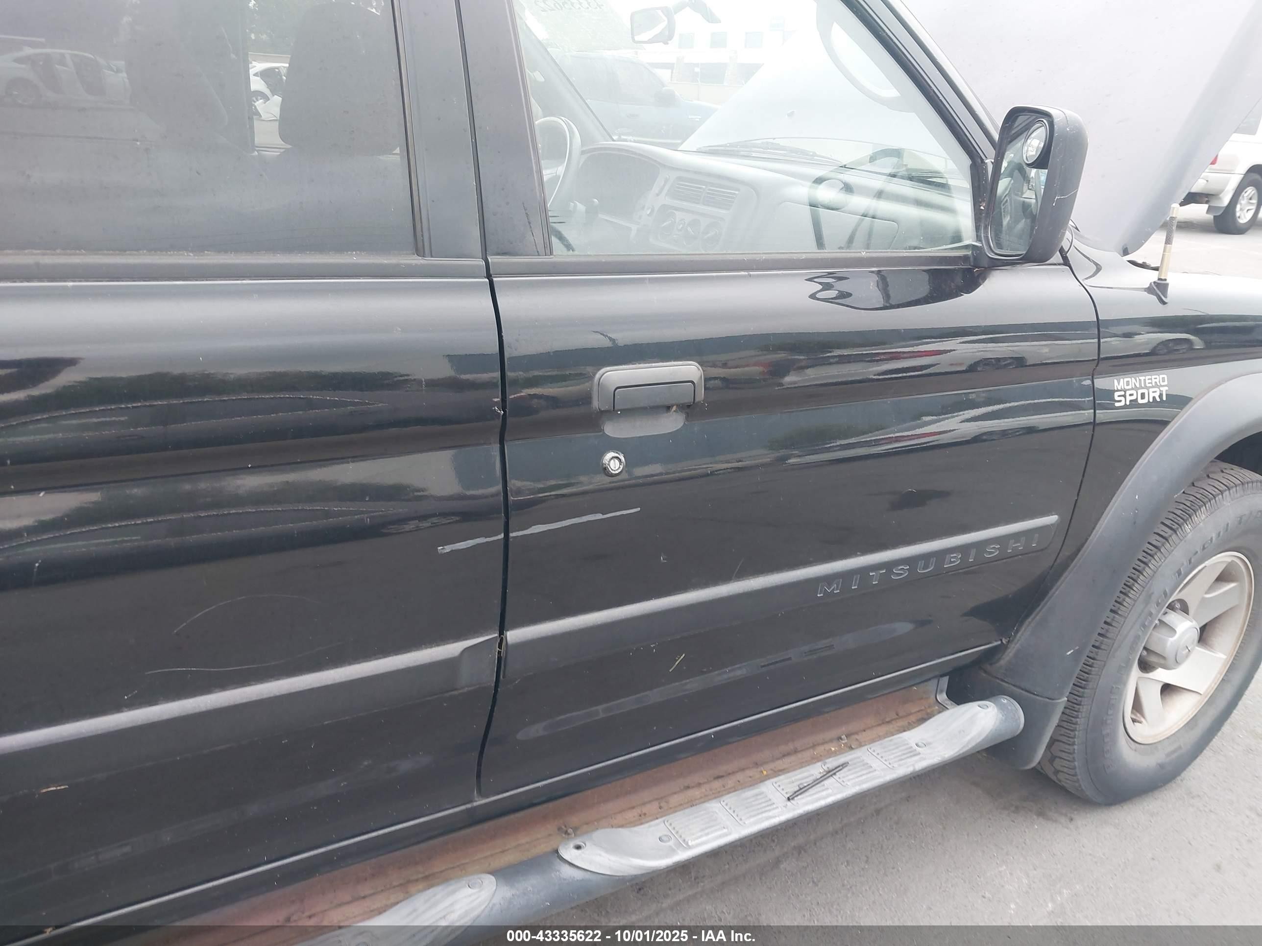 2002 Mitsubishi Montero Sport Es/ls Black vin: JA4LS21H12J038402
