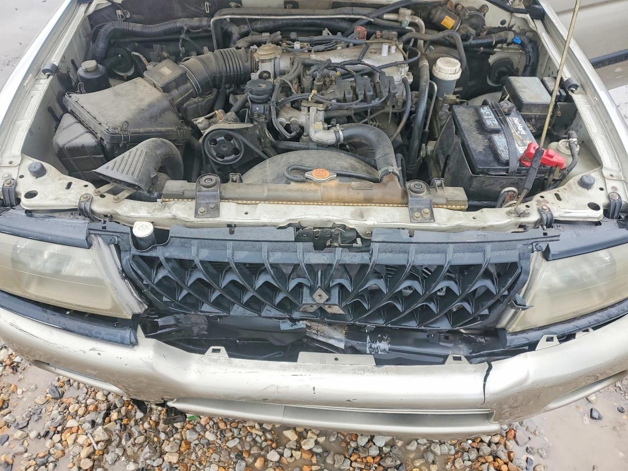 2002 Mitsubishi Montero Sport Es Tan vin: JA4LS21H72J031132