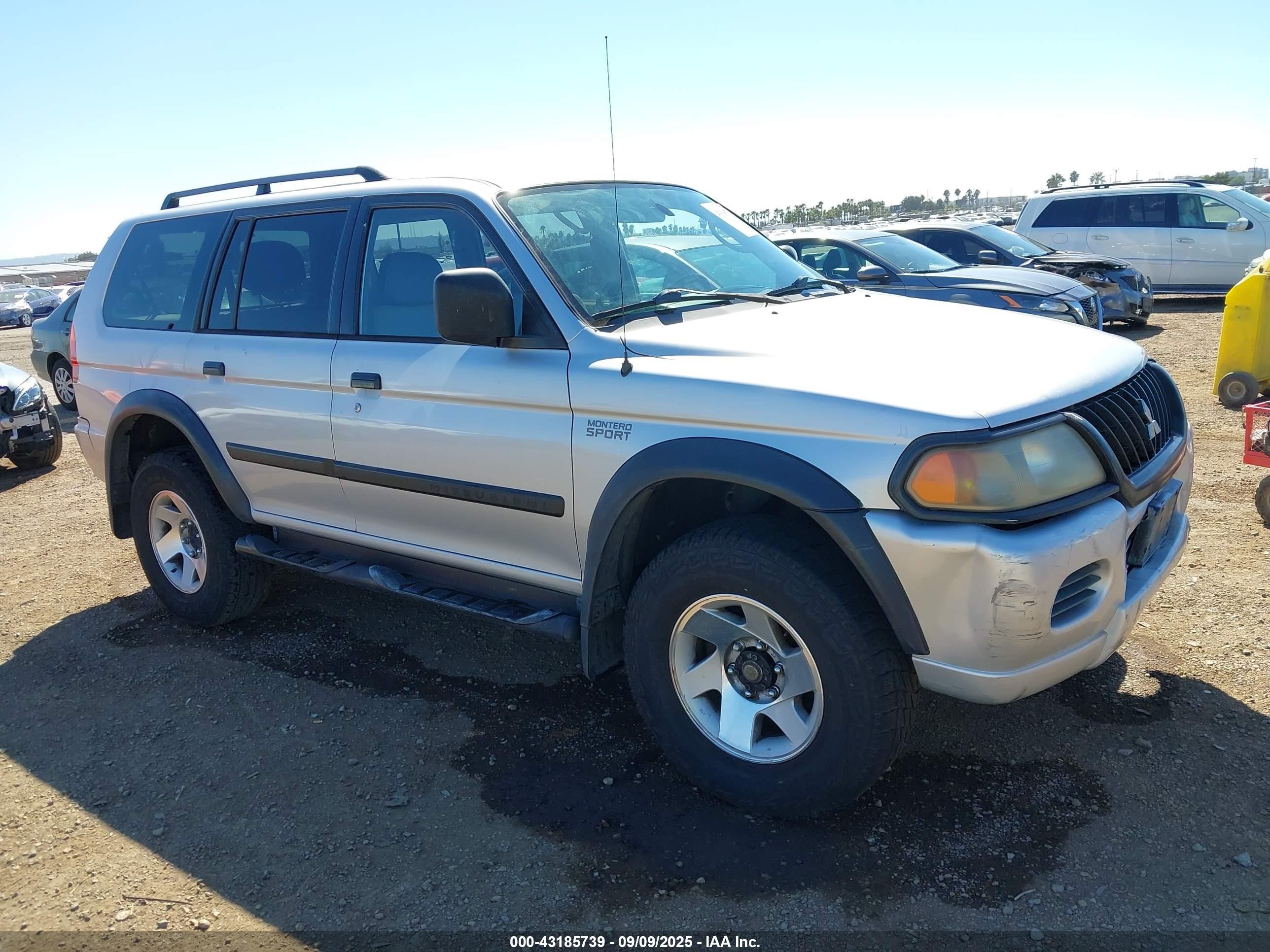 2002 Mitsubishi Montero Sport Es/ls Silver vin: JA4LS21H82J008328