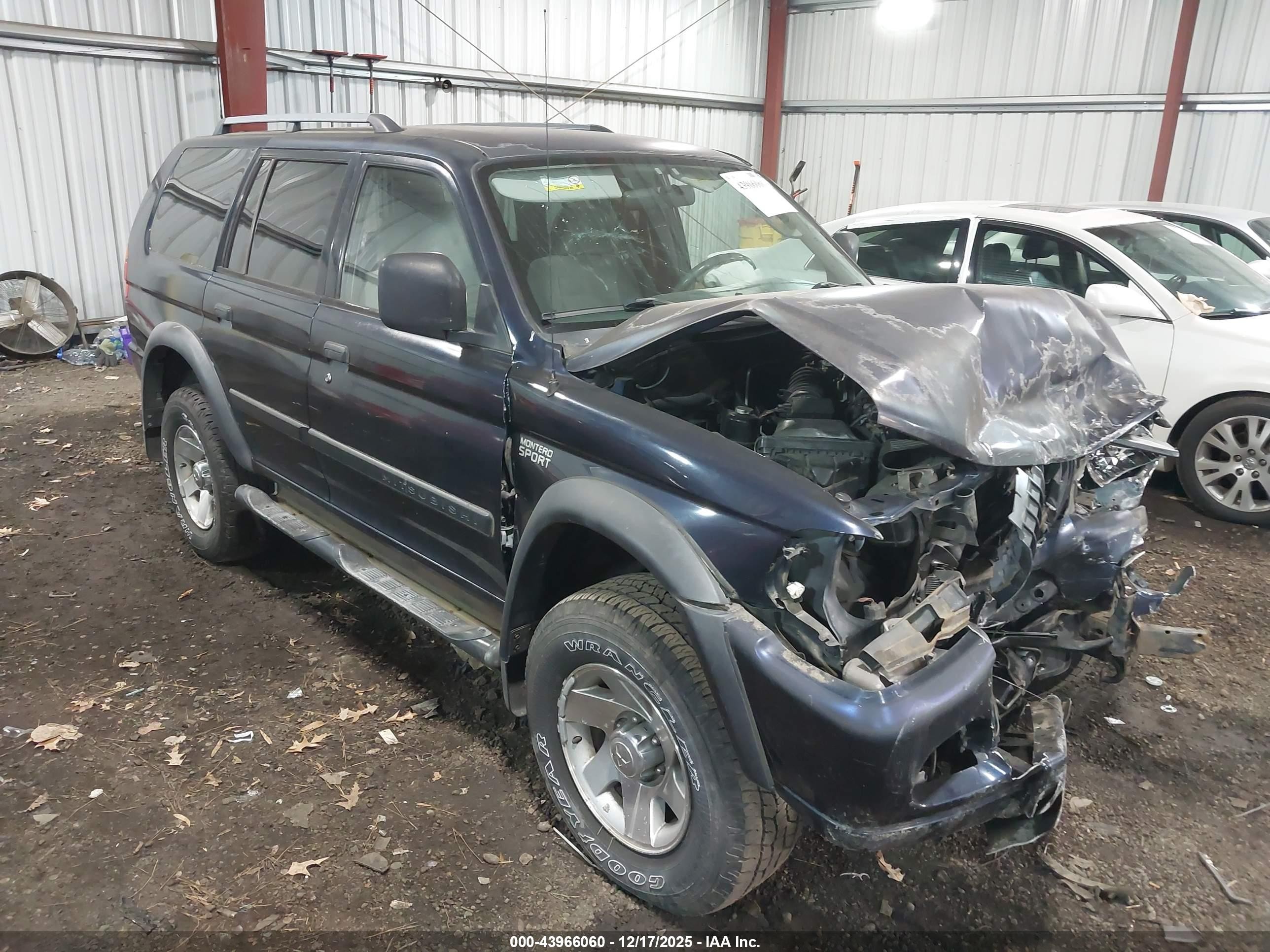 2002 Mitsubishi Montero Sport Es/ls Blue vin: JA4LS21H82J044777