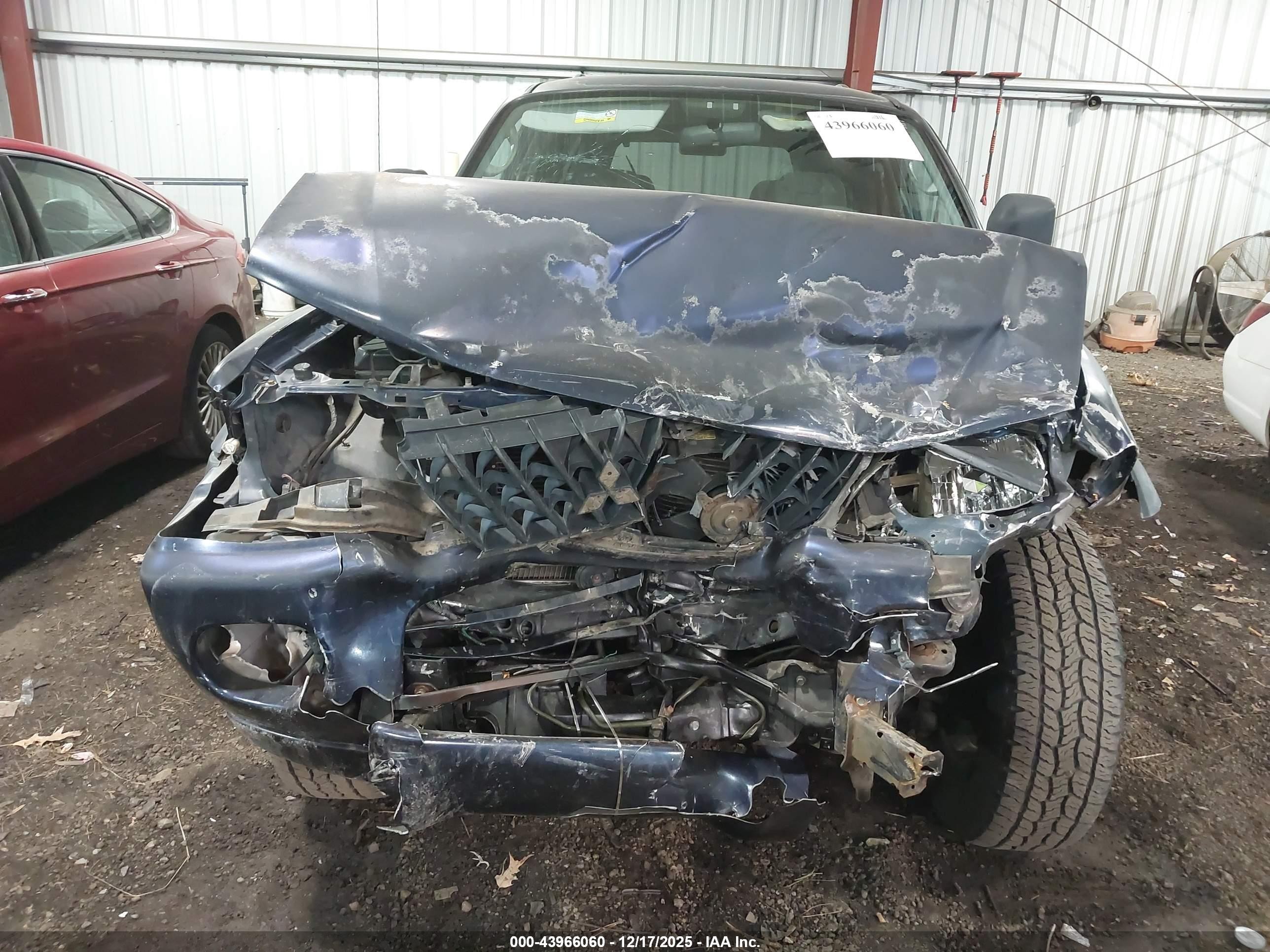 2002 Mitsubishi Montero Sport Es/ls Blue vin: JA4LS21H82J044777