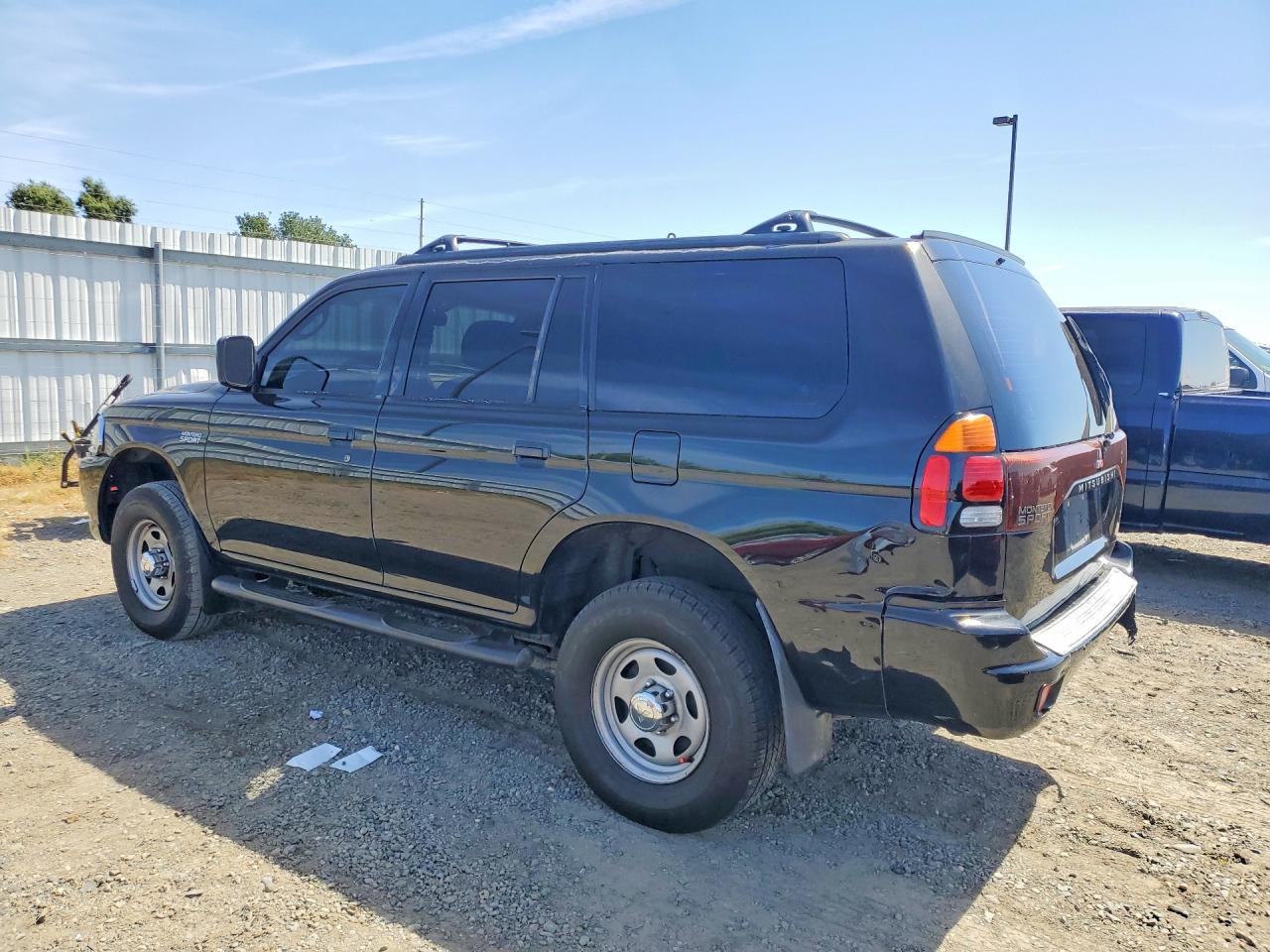 2001 Mitsubishi Montero Sport Es Черный vin: JA4LS21H91P065181