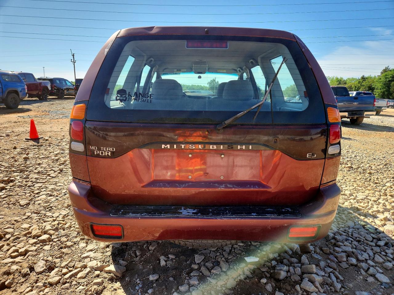 2000 Mitsubishi Montero Sport Es Red vin: JA4LS21HXYP046732