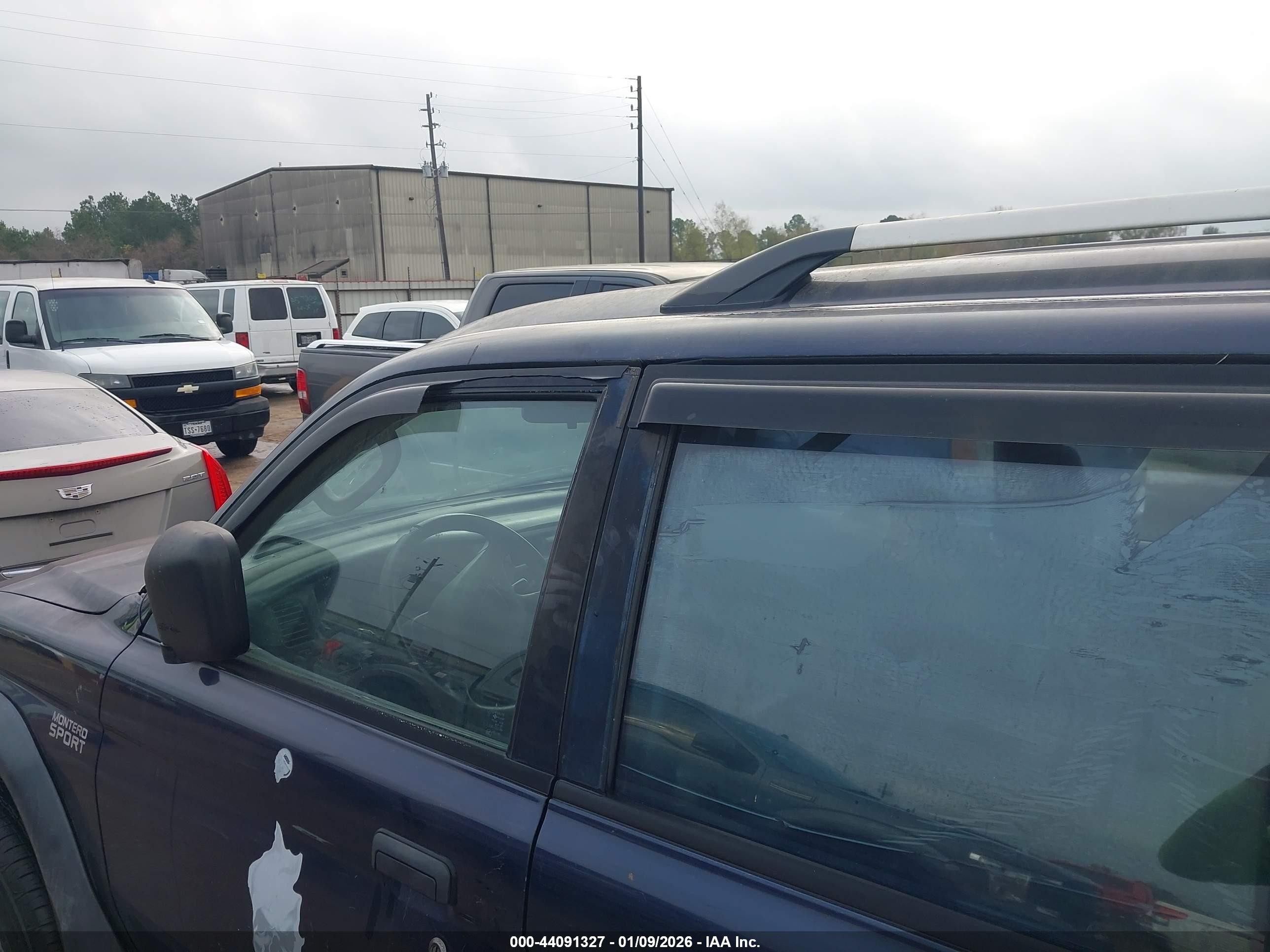 2004 Mitsubishi Montero Sport Ls Dark Blue vin: JA4LS21R14J001670