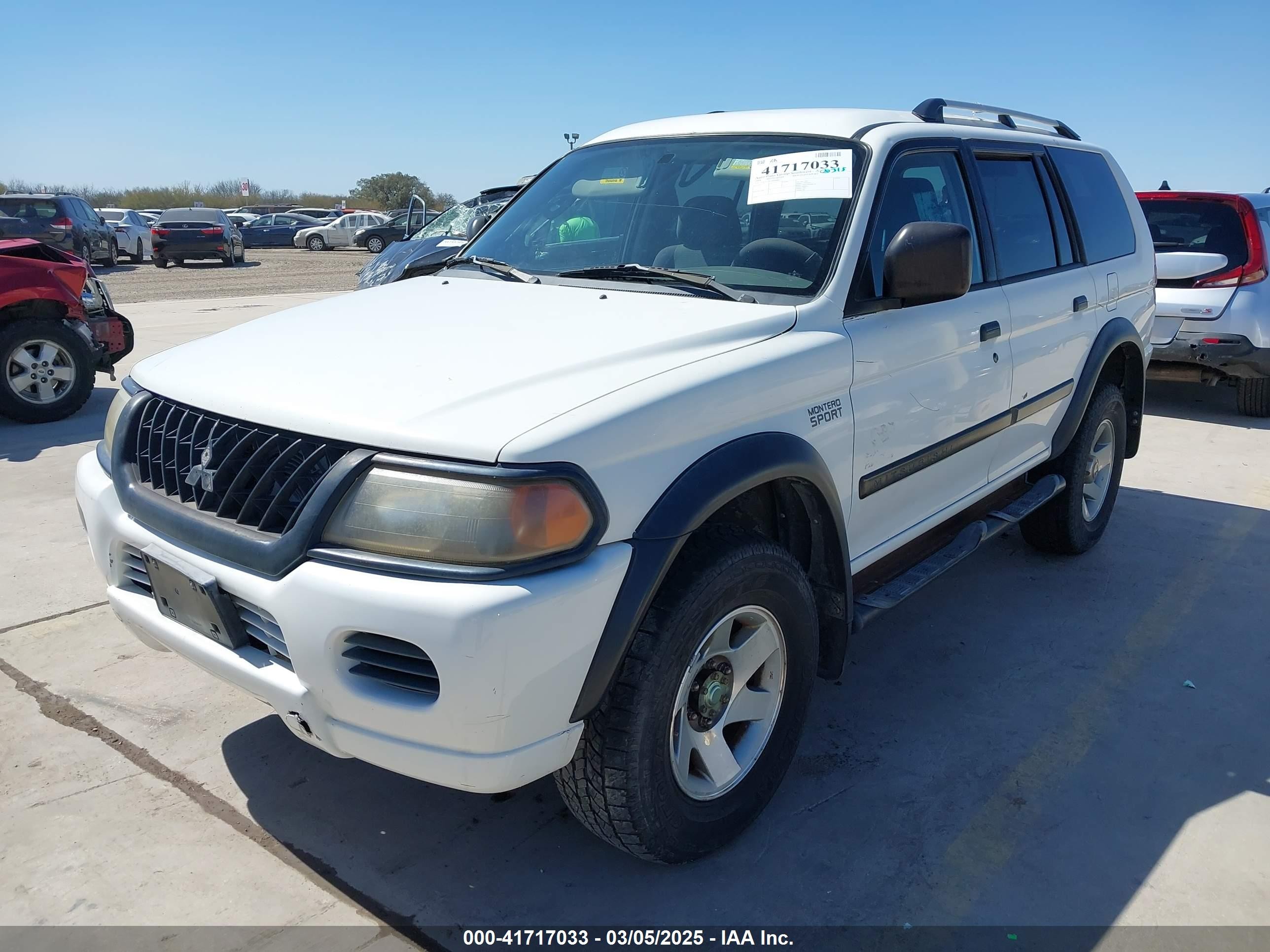 2004 Mitsubishi Montero Sport Ls White vin: JA4LS21R14J004889