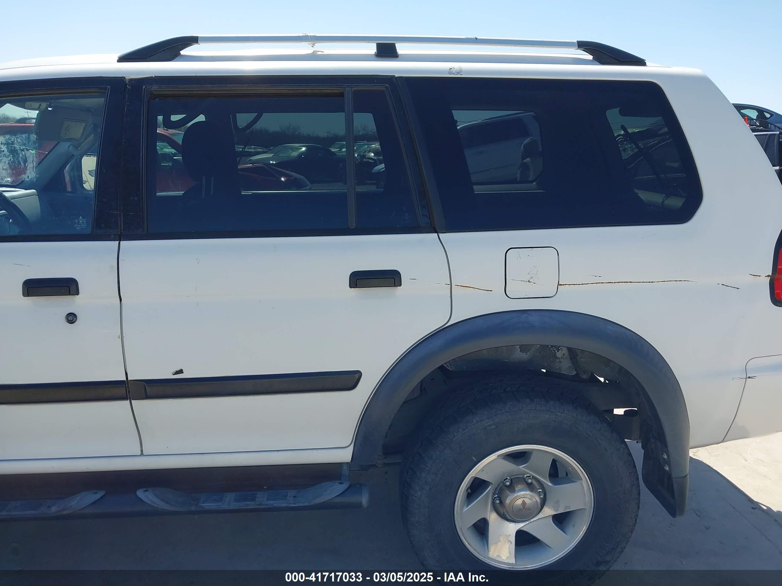 2004 Mitsubishi Montero Sport Ls White vin: JA4LS21R14J004889