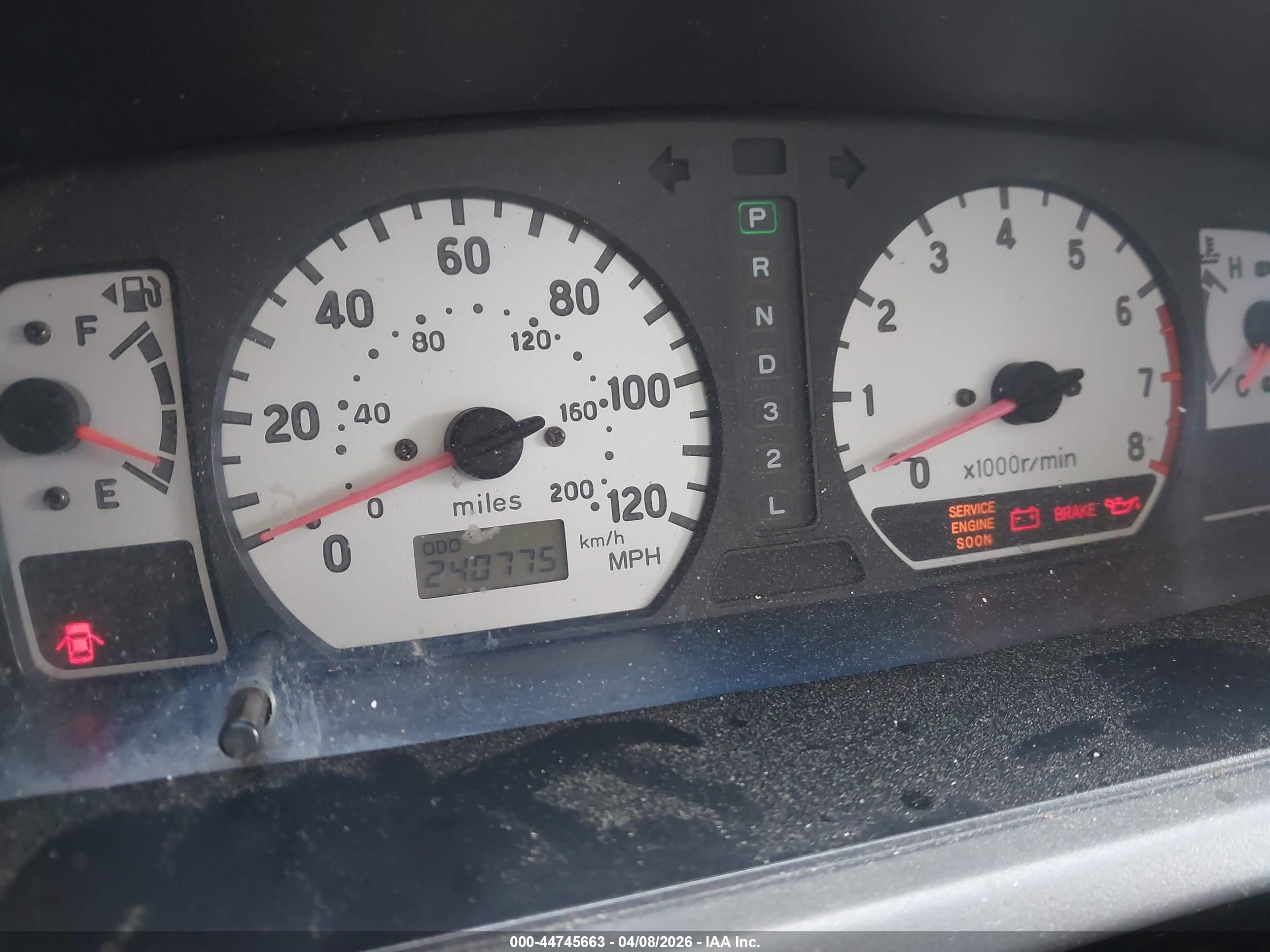 2004 Mitsubishi Montero Sport Ls Silver vin: JA4LS21R24J002570