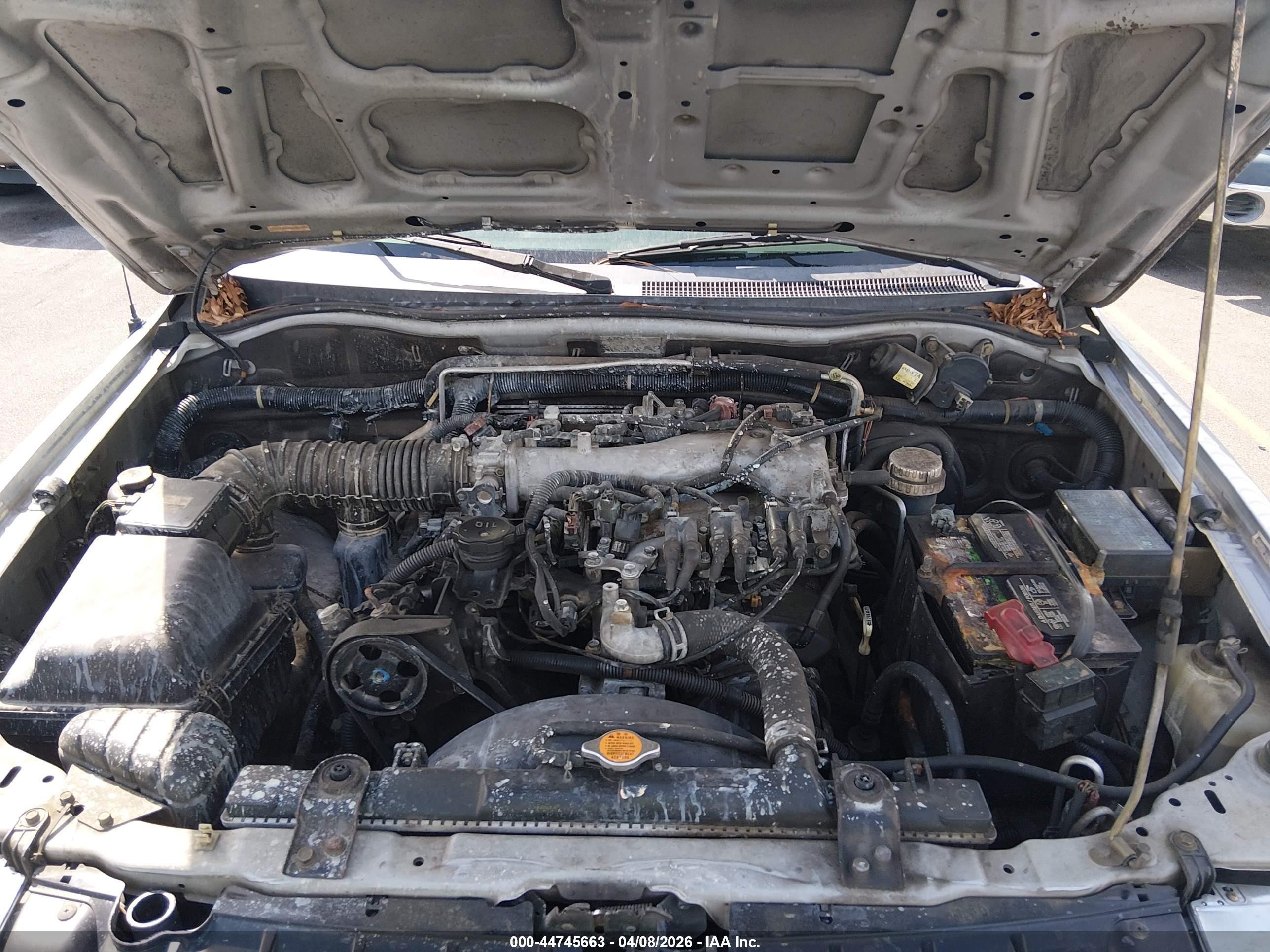 2004 Mitsubishi Montero Sport Ls Silver vin: JA4LS21R24J002570