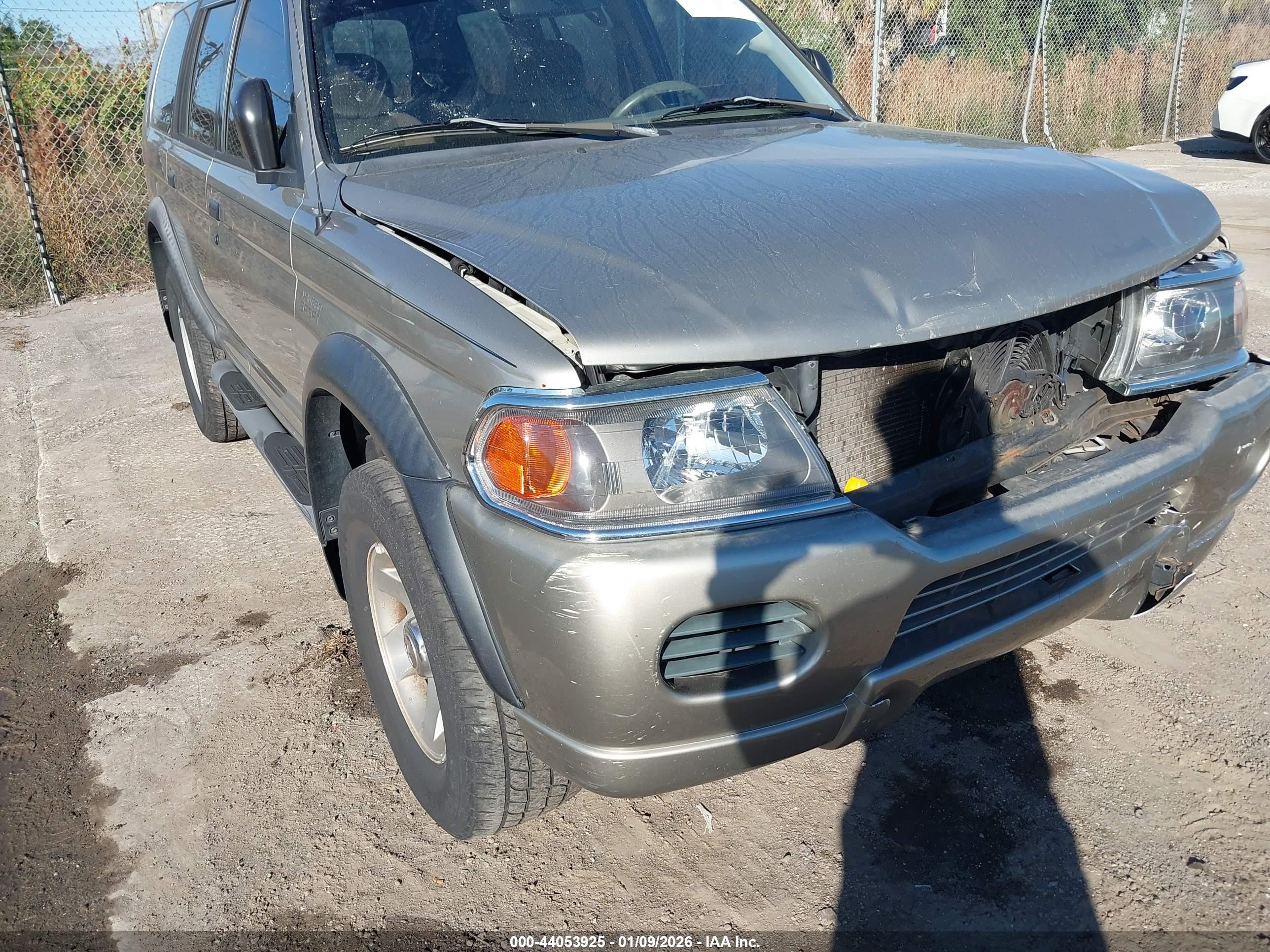 2004 Mitsubishi Montero Sport Ls Gray vin: JA4LS21R34J004022