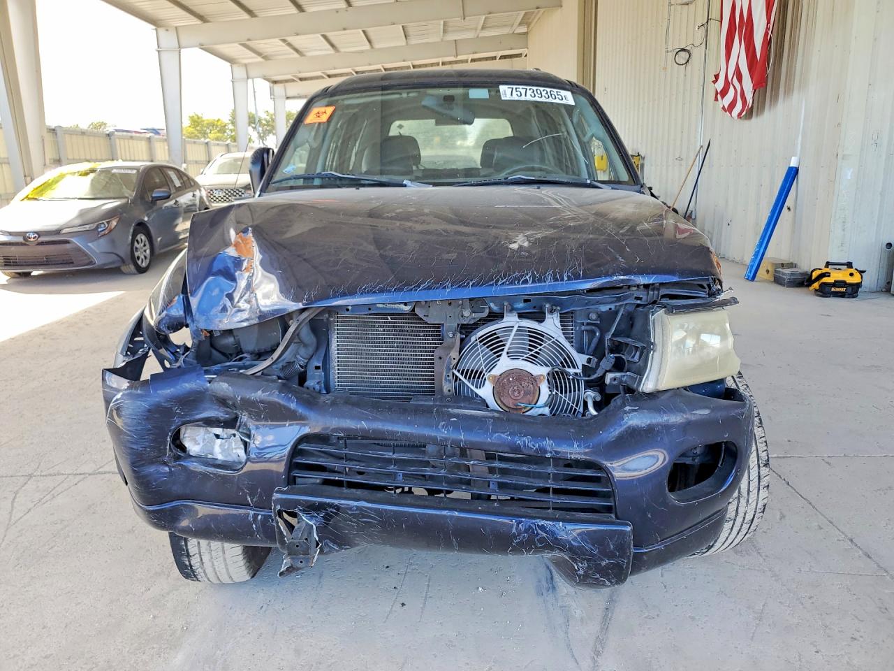 2004 Mitsubishi Montero Sport Es Blue vin: JA4LS21R34J005073