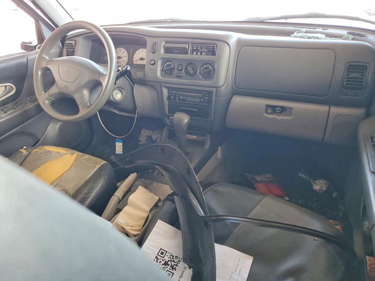 2004 Mitsubishi Montero Sport Es Blue vin: JA4LS21R34J005073