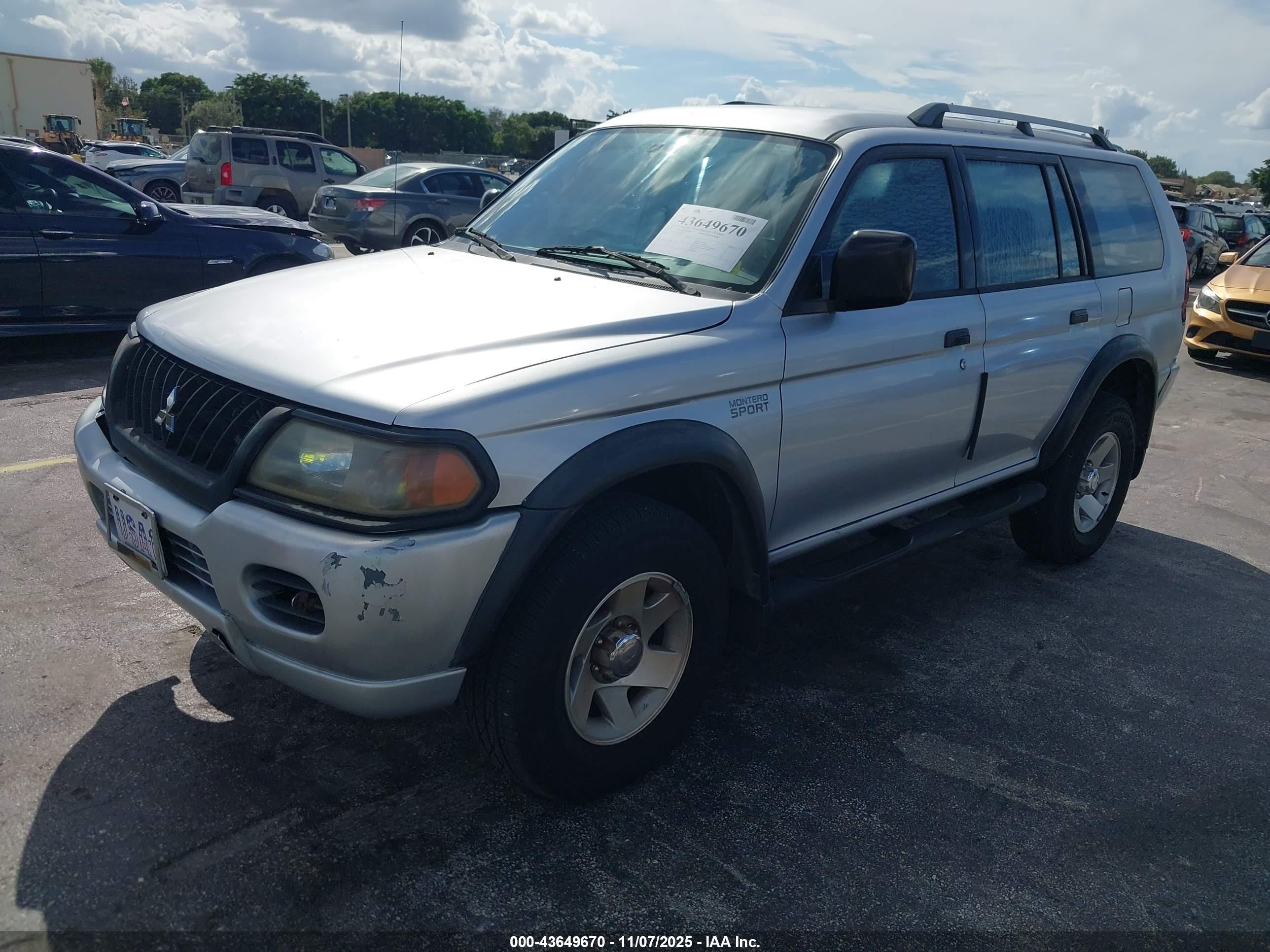 2004 Mitsubishi Montero Sport Ls Silver vin: JA4LS21R34J006191