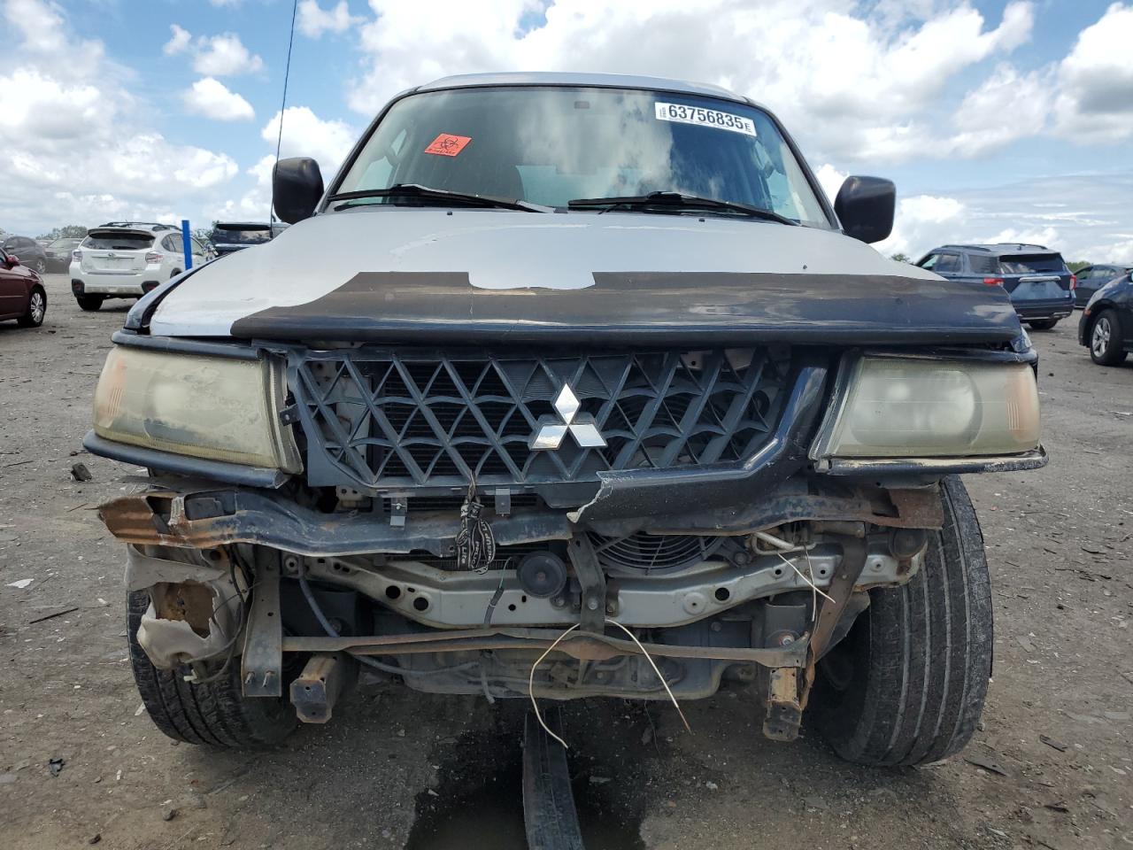 2004 Mitsubishi Montero Sport Es   Серебряный vin: JA4LS21R74J004265