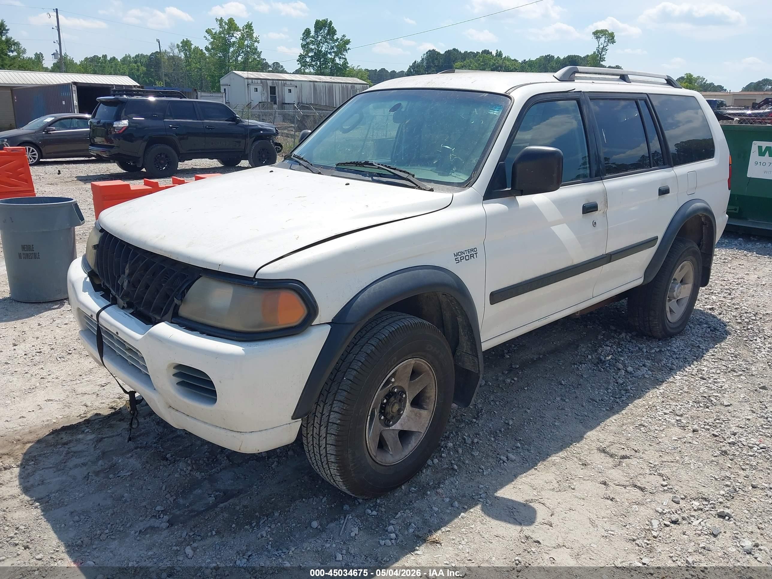 2004 Mitsubishi Montero Sport Ls White vin: JA4LS21R74J004847