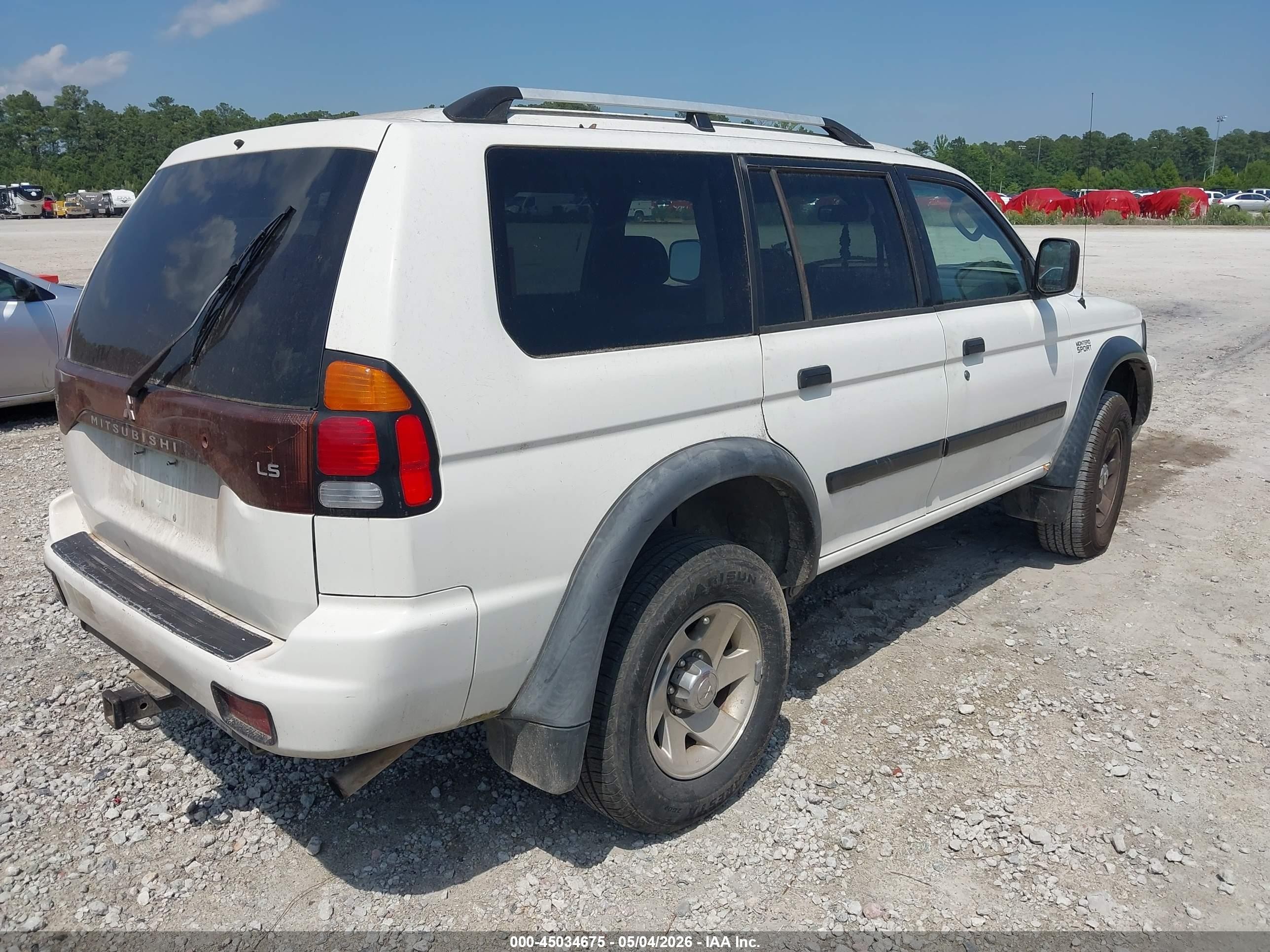2004 Mitsubishi Montero Sport Ls White vin: JA4LS21R74J004847