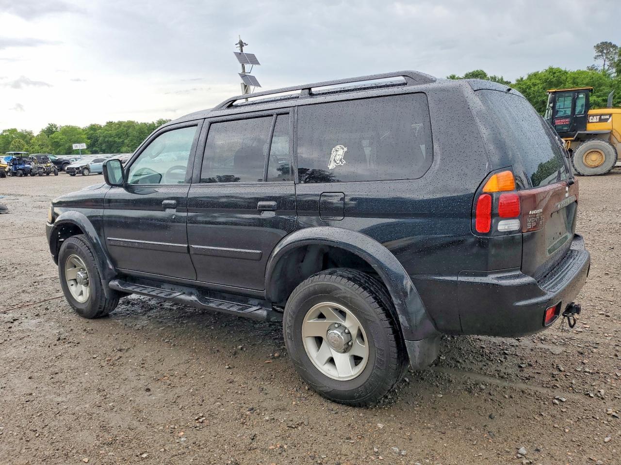 2004 Mitsubishi Montero Sport Es Black vin: JA4LS21RX4J001425