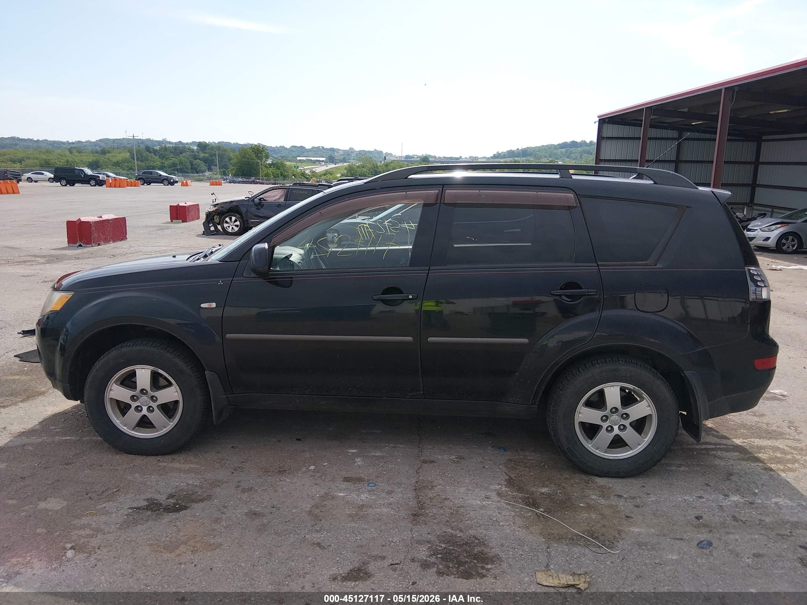 2008 Mitsubishi Outlander Es Black vin: JA4LS21W18Z009426