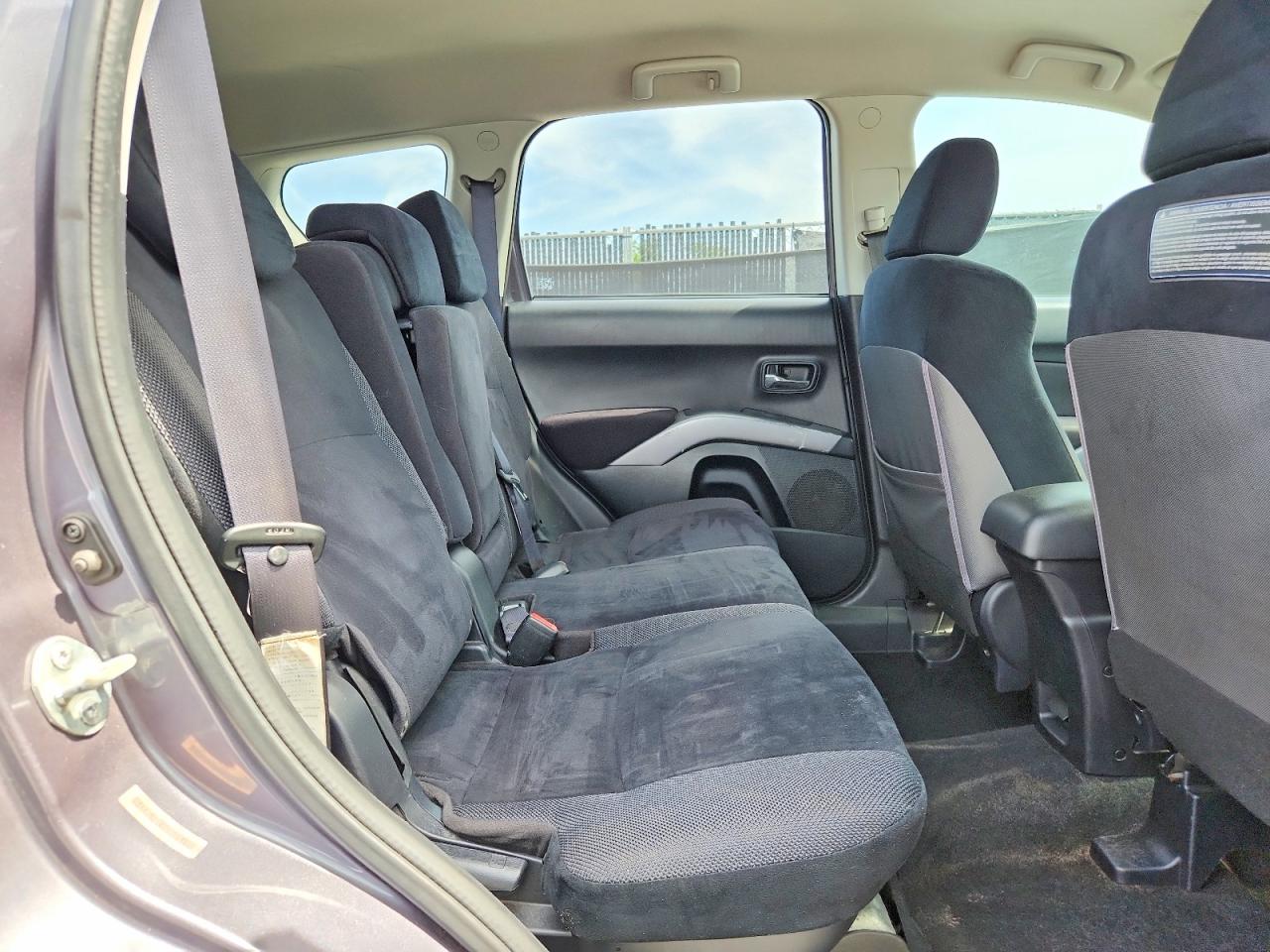 2009 Mitsubishi Outlander Es Gray vin: JA4LS21W79Z014826