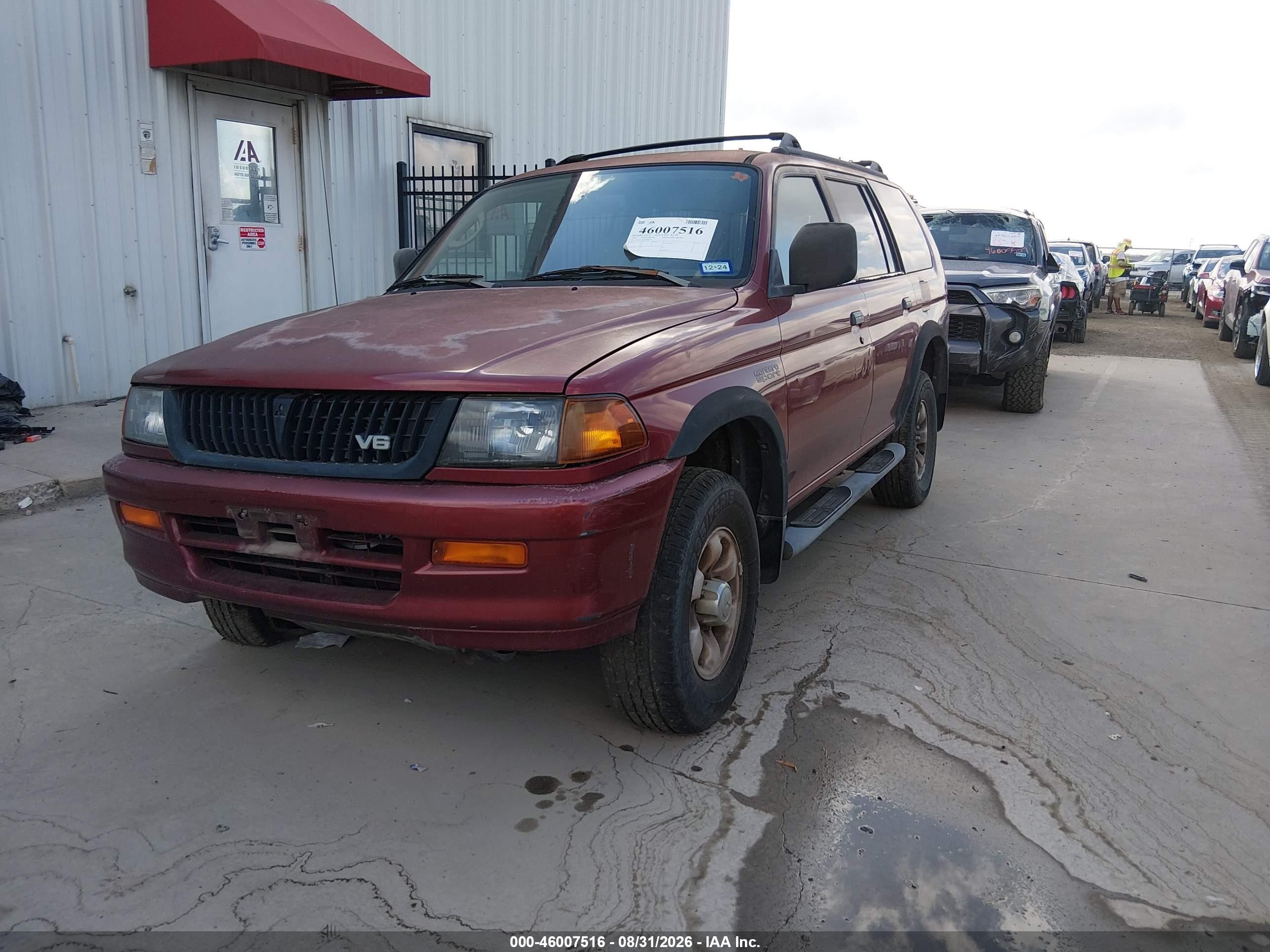 1999 Mitsubishi Montero Sport Ls/xls Maroon vin: JA4LS31H0XP008236