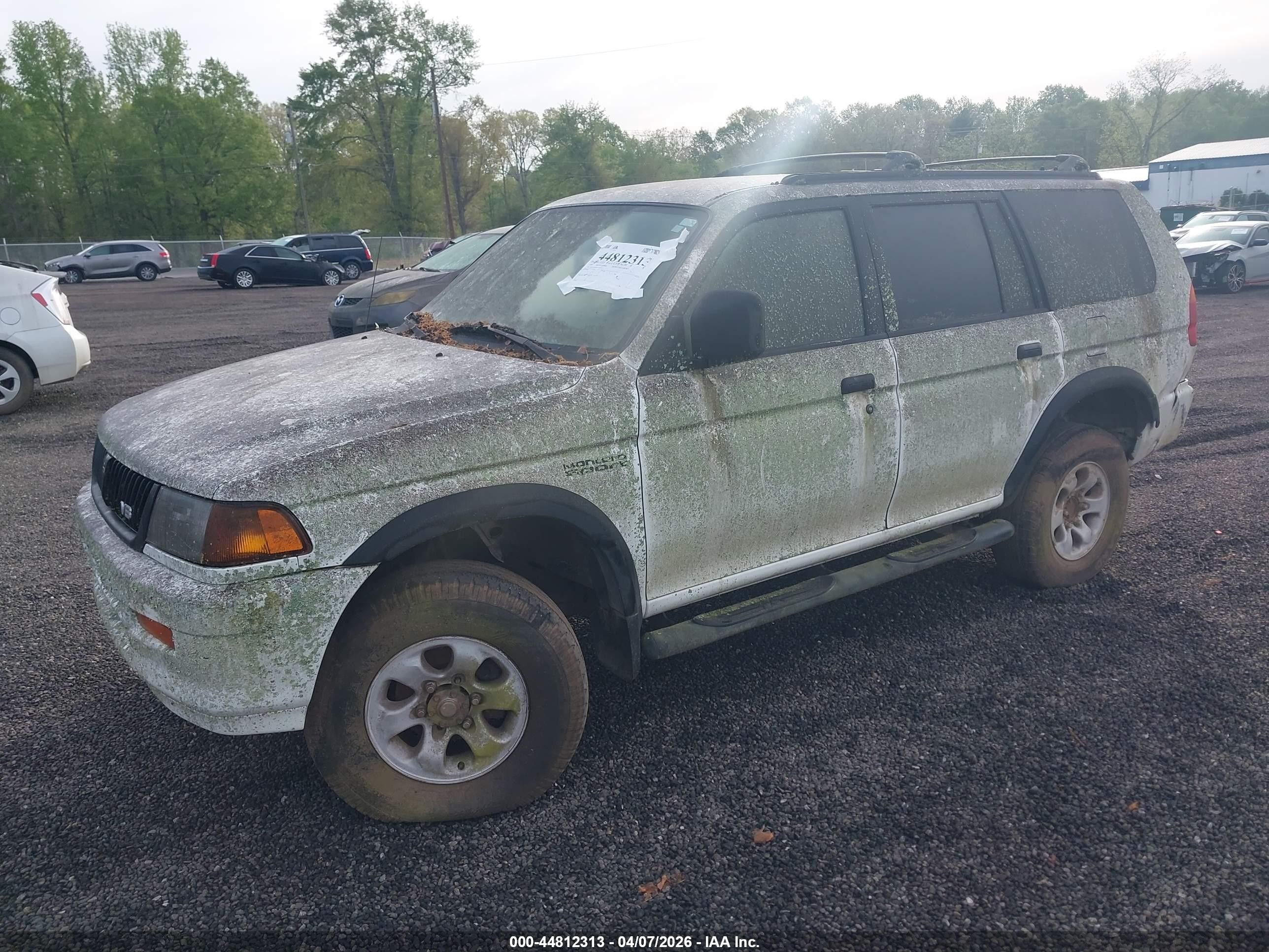 1999 Mitsubishi Montero Sport Ls/xls White vin: JA4LS31H0XP035517