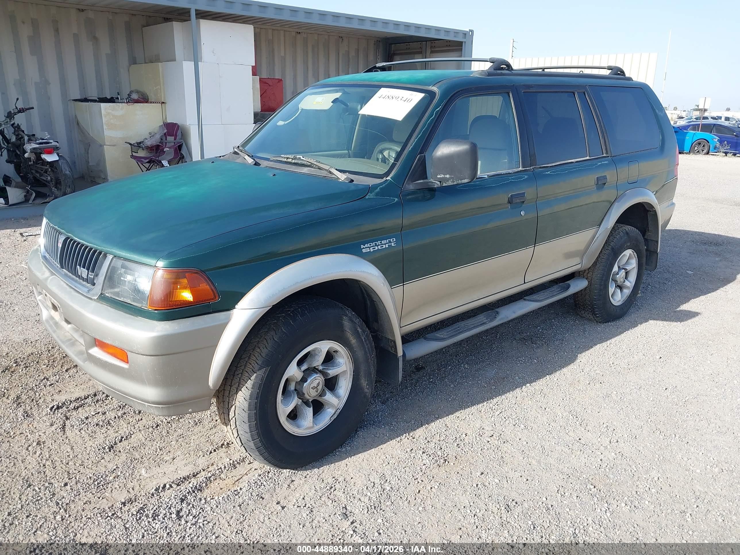 1999 Mitsubishi Montero Sport Ls/xls Зеленый vin: JA4LS31H1XP027975