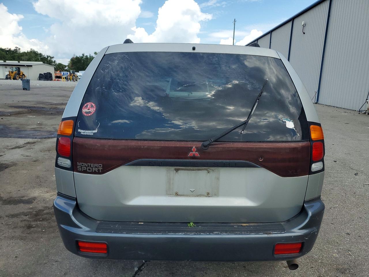 2001 Mitsubishi Montero Sport Xls Silver vin: JA4LS31H21P058711