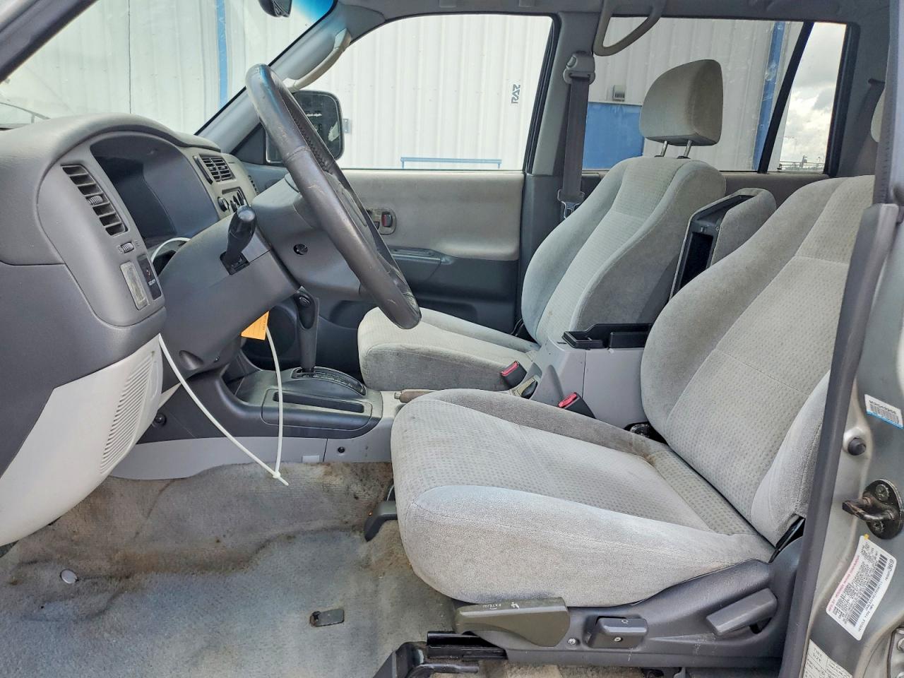 2001 Mitsubishi Montero Sport Xls Silver vin: JA4LS31H21P058711