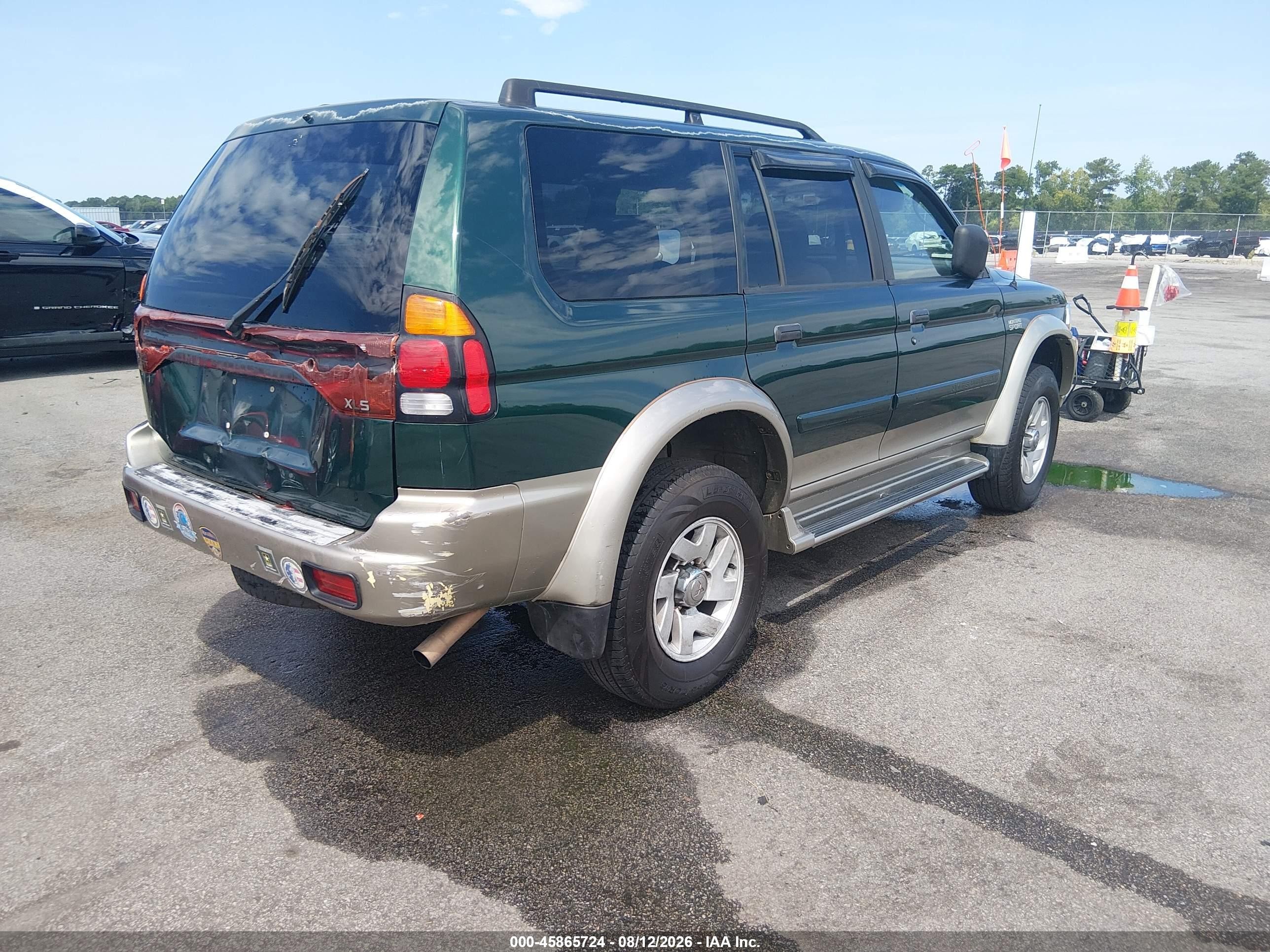 2001 Mitsubishi Montero Sport Xls Green vin: JA4LS31H31P000574