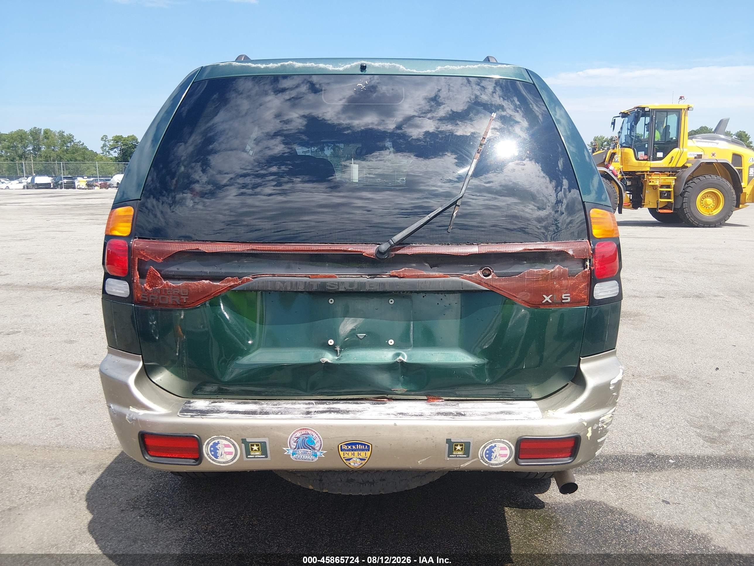2001 Mitsubishi Montero Sport Xls Green vin: JA4LS31H31P000574