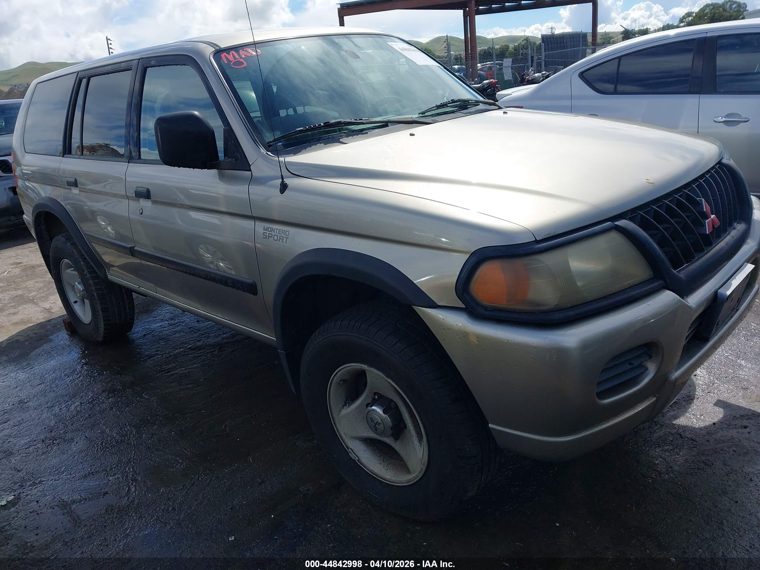 2000 Mitsubishi Montero Sport Ls/xls Brown vin: JA4LS31H4YP814419