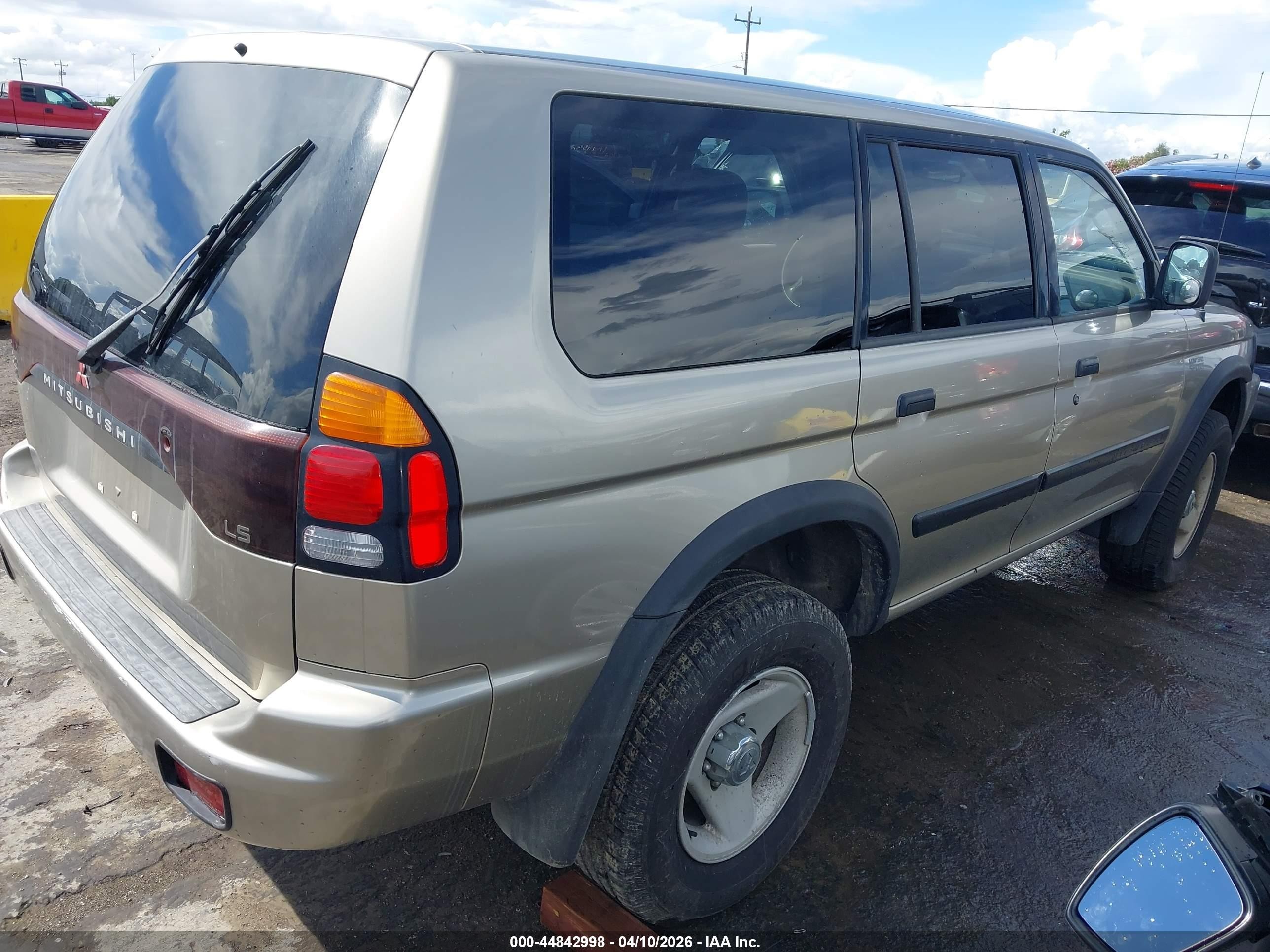 2000 Mitsubishi Montero Sport Ls/xls Brown vin: JA4LS31H4YP814419