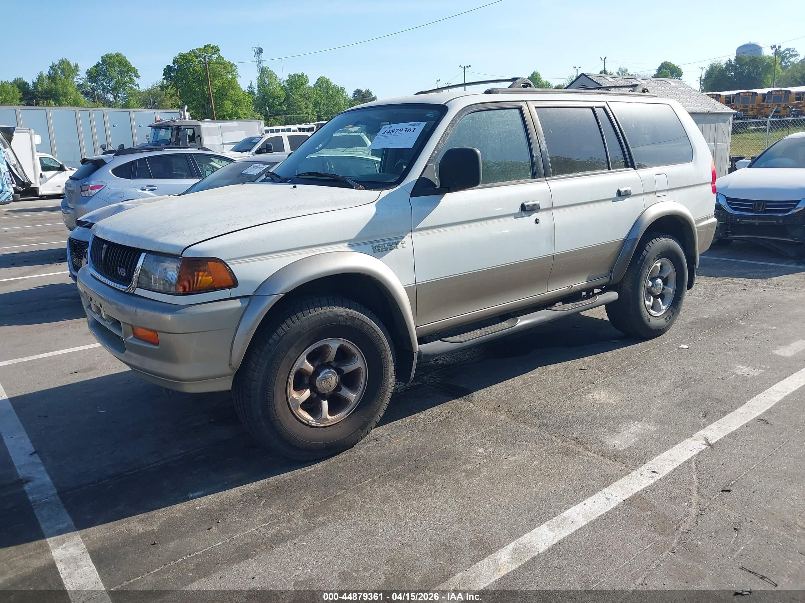 1999 Mitsubishi Montero Sport Ls/xls White vin: JA4LS31H5XP020608