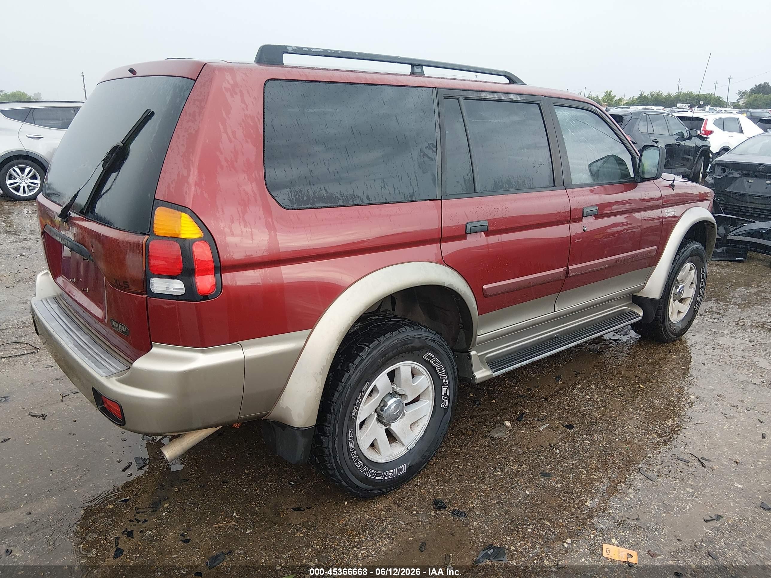 2001 Mitsubishi Montero Sport Xls Maroon vin: JA4LS31H61P053916
