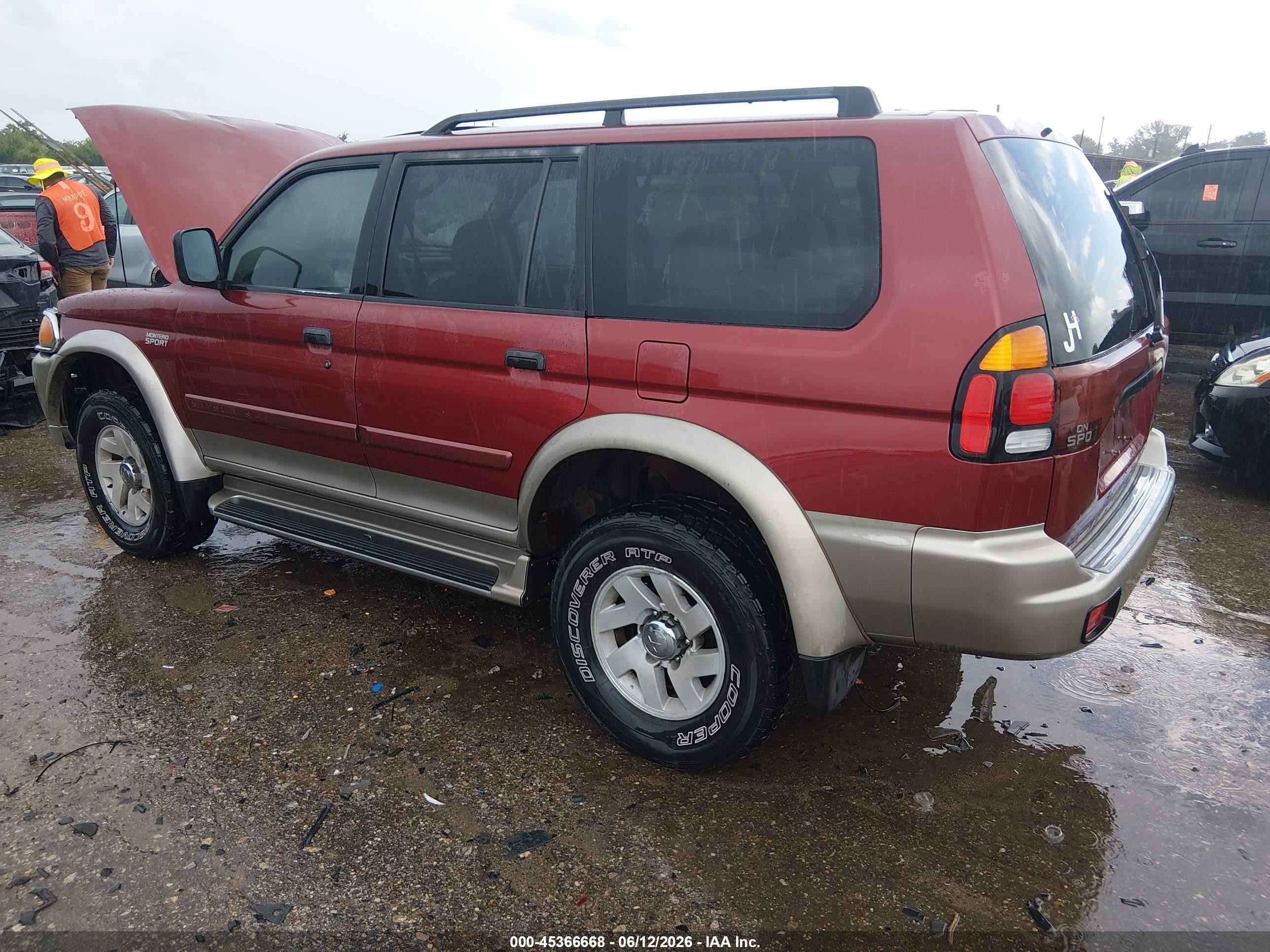 2001 Mitsubishi Montero Sport Xls Maroon vin: JA4LS31H61P053916