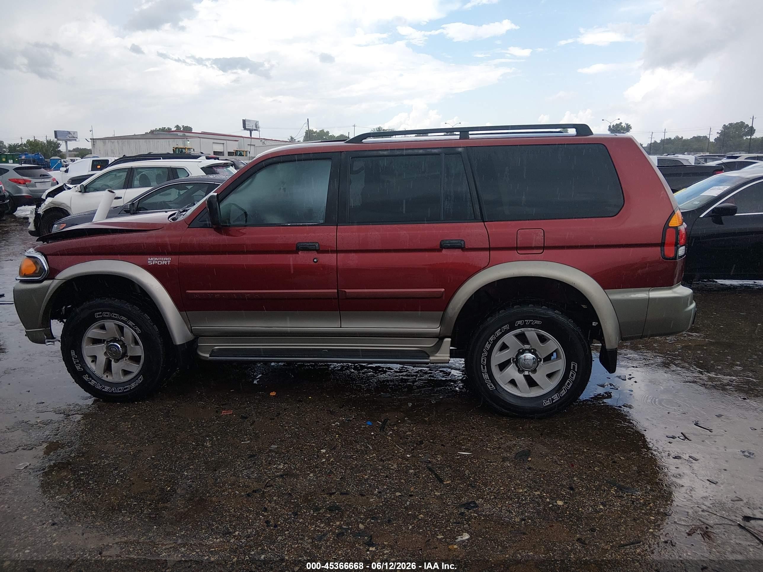 2001 Mitsubishi Montero Sport Xls Maroon vin: JA4LS31H61P053916