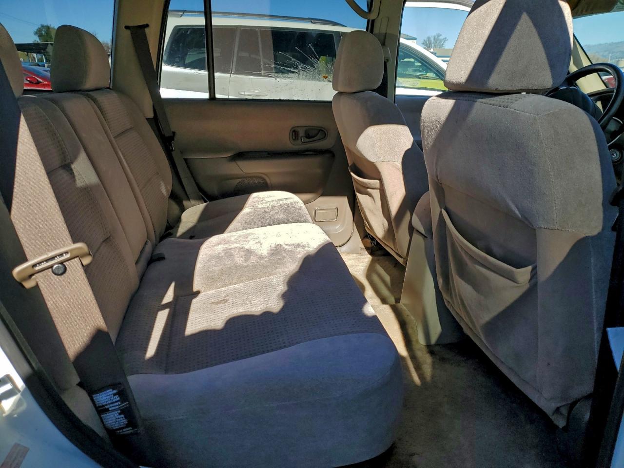 2000 Mitsubishi Montero Sport Ls White vin: JA4LS31H7YP808971