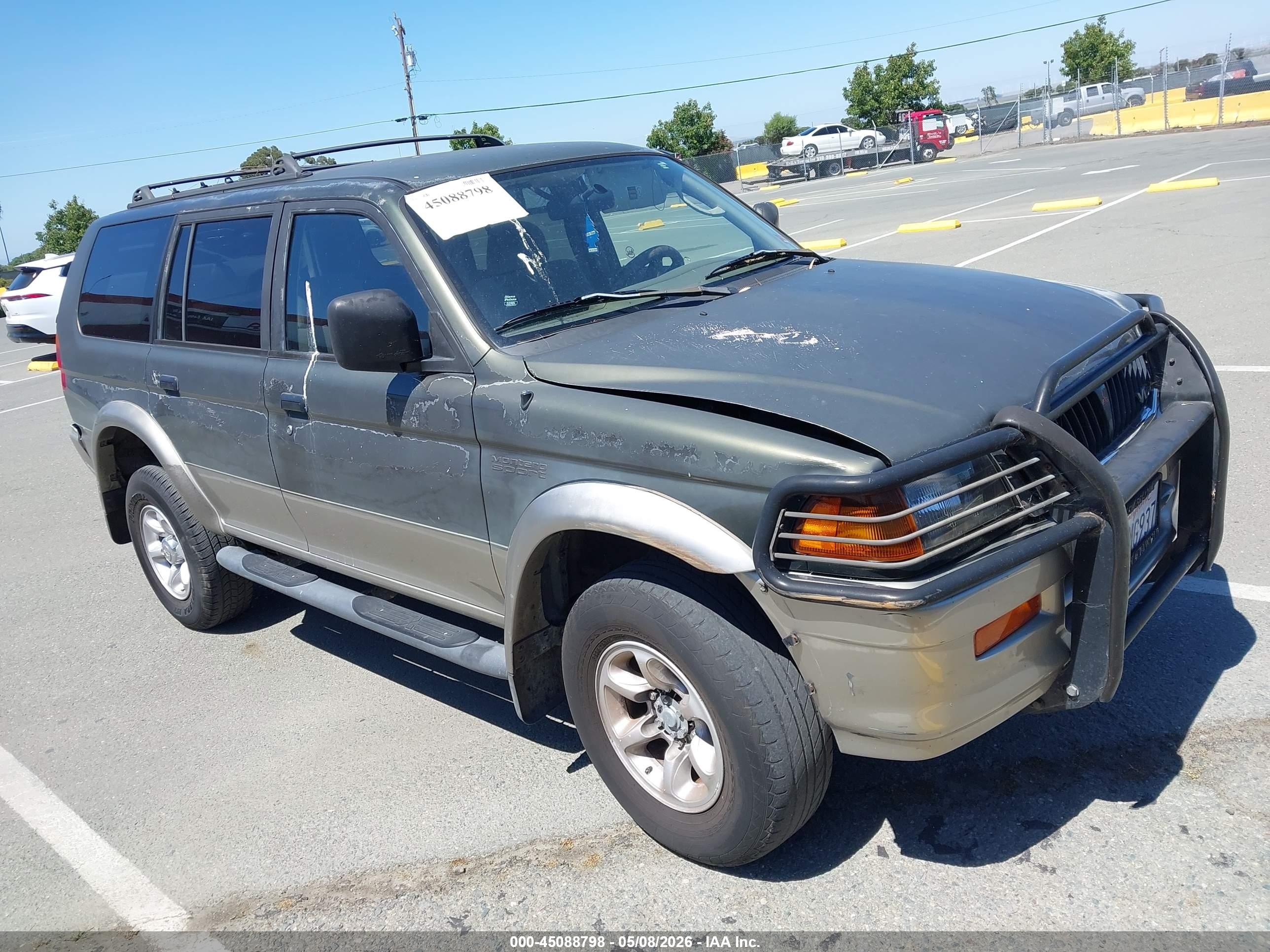 1998 Mitsubishi Montero Sport Ls Green vin: JA4LS31P2WPO38358