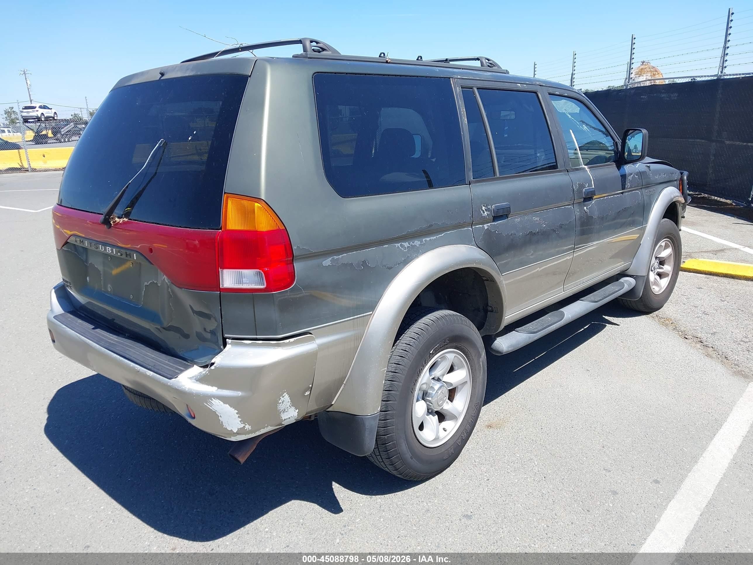 1998 Mitsubishi Montero Sport Ls Green vin: JA4LS31P2WPO38358