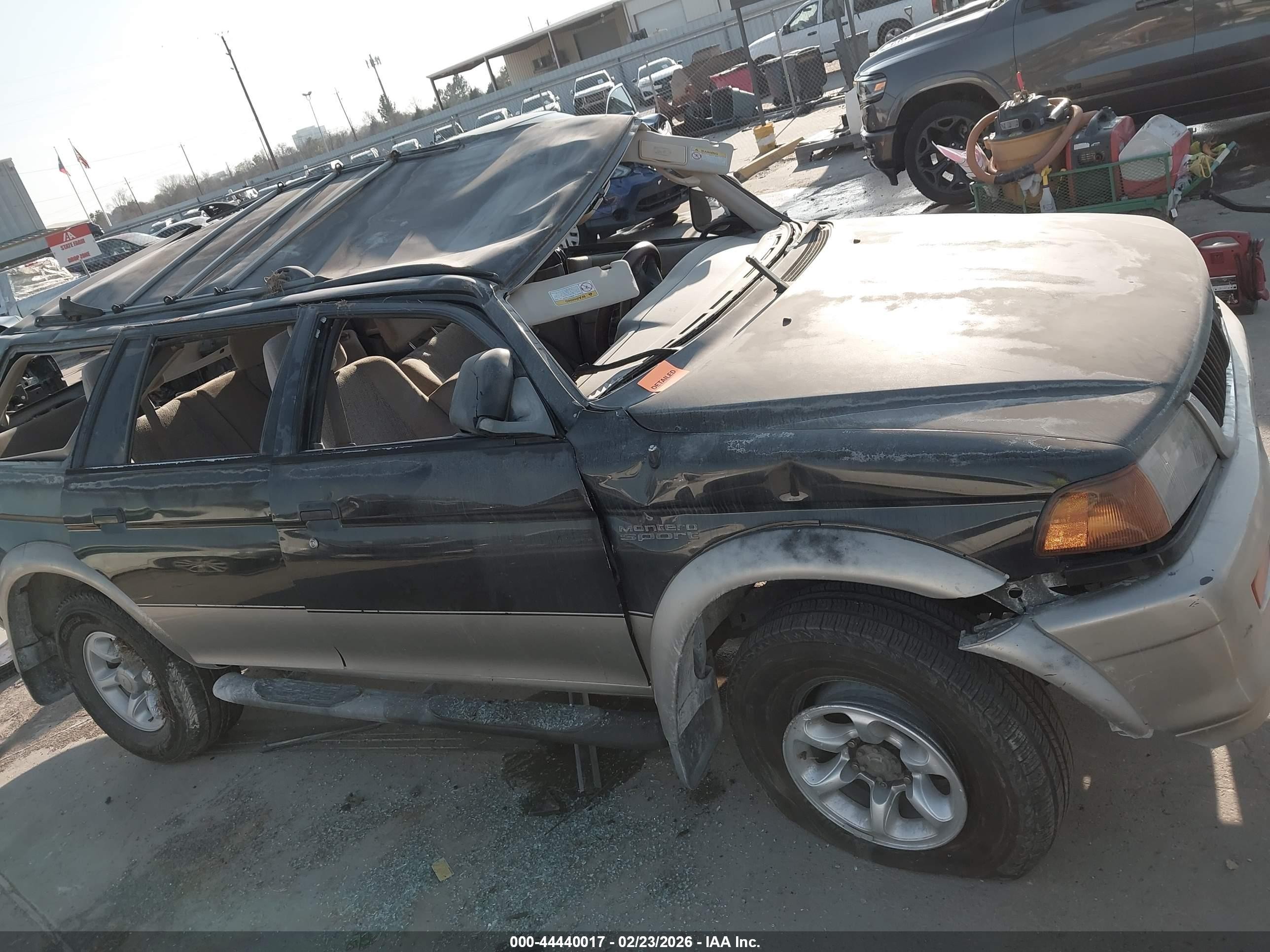 1998 Mitsubishi Montero Sport Ls Black vin: JA4LS31P3WP036490