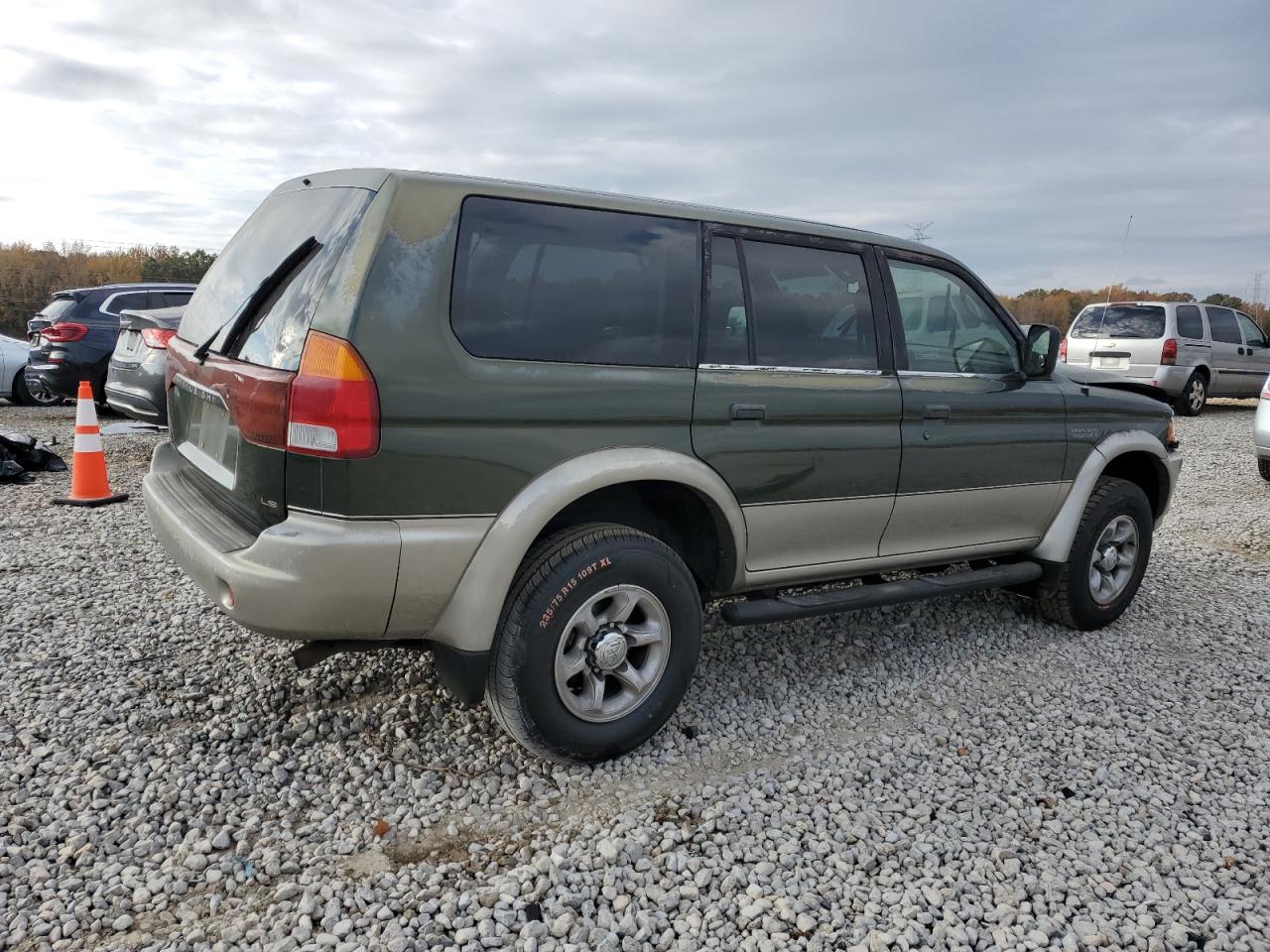 1998 Mitsubishi Montero Sport Ls Green vin: JA4LS31P7WP020874