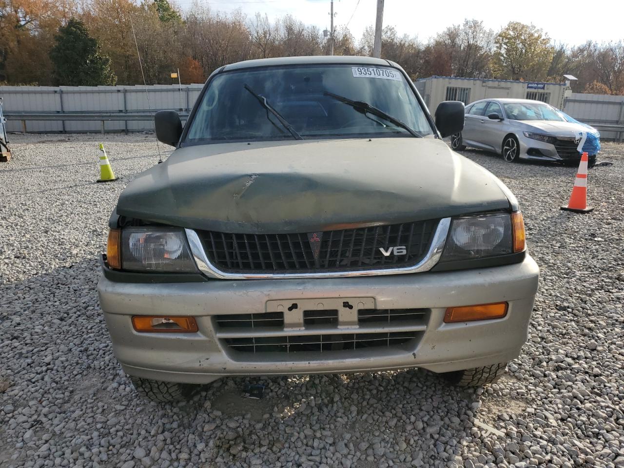 1998 Mitsubishi Montero Sport Ls Green vin: JA4LS31P7WP020874