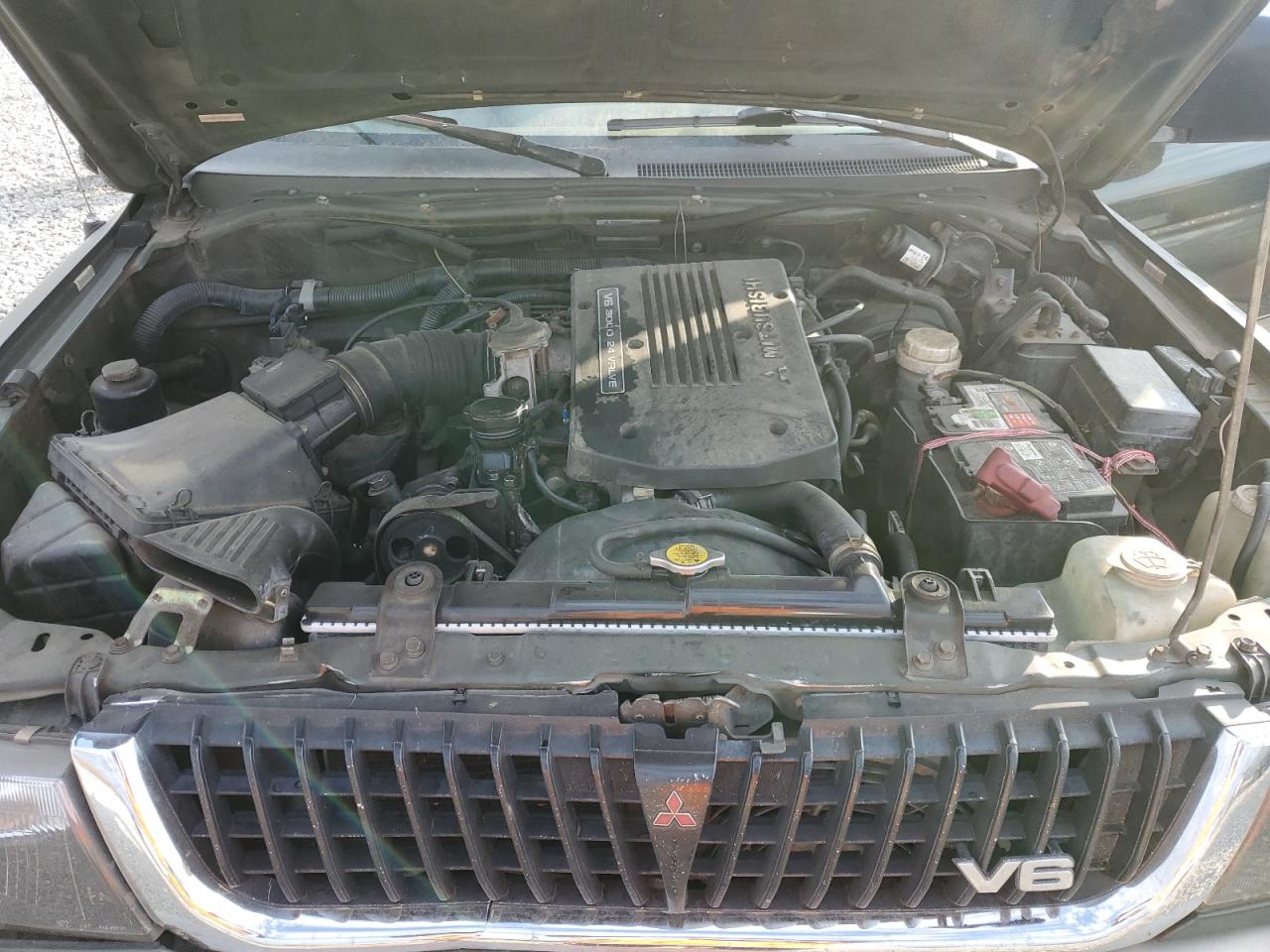 1998 Mitsubishi Montero Sport Ls Green vin: JA4LS31P7WP020874