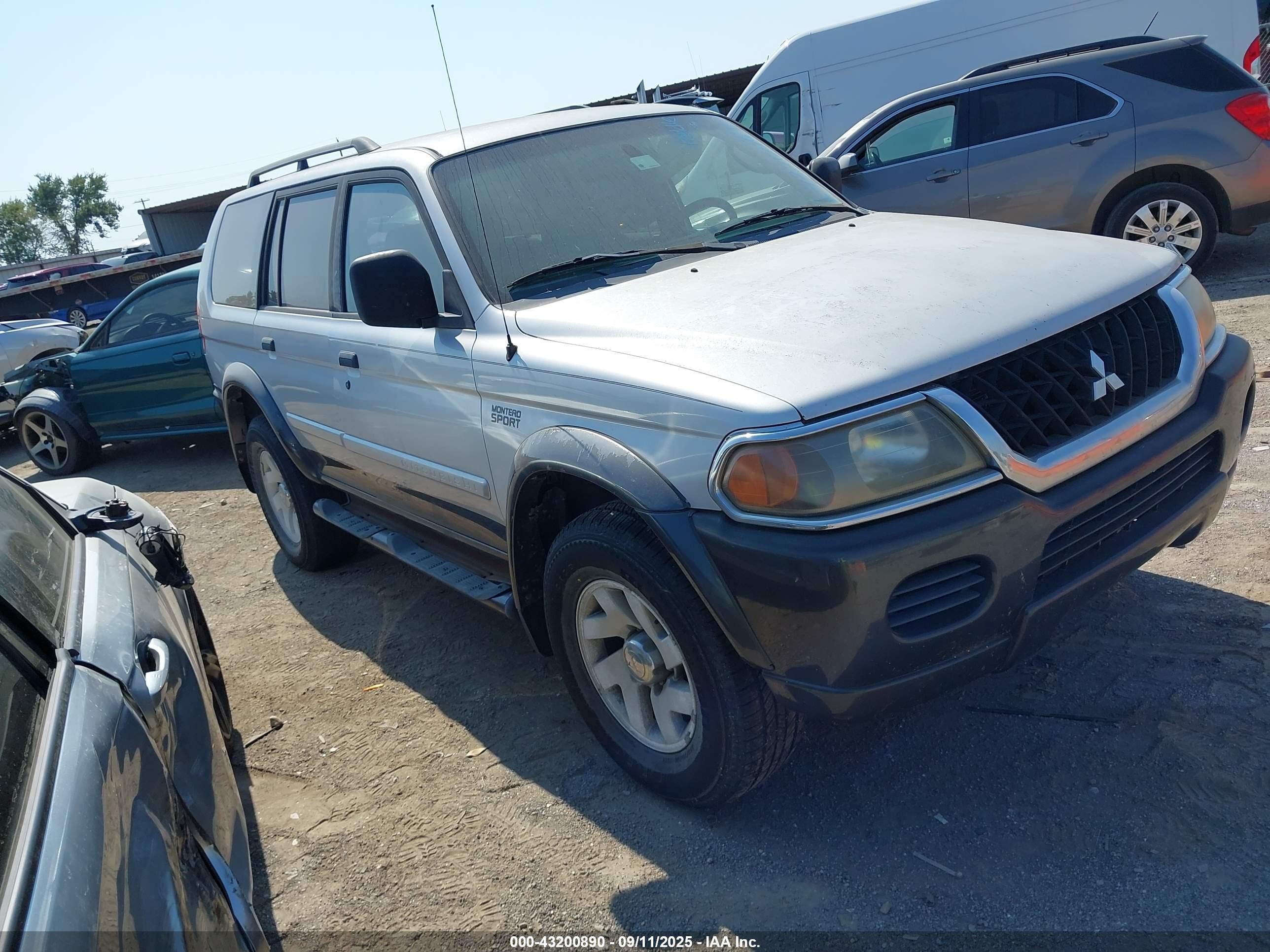 2002 Mitsubishi Montero Sport Xls Black vin: JA4LS31R02J038051
